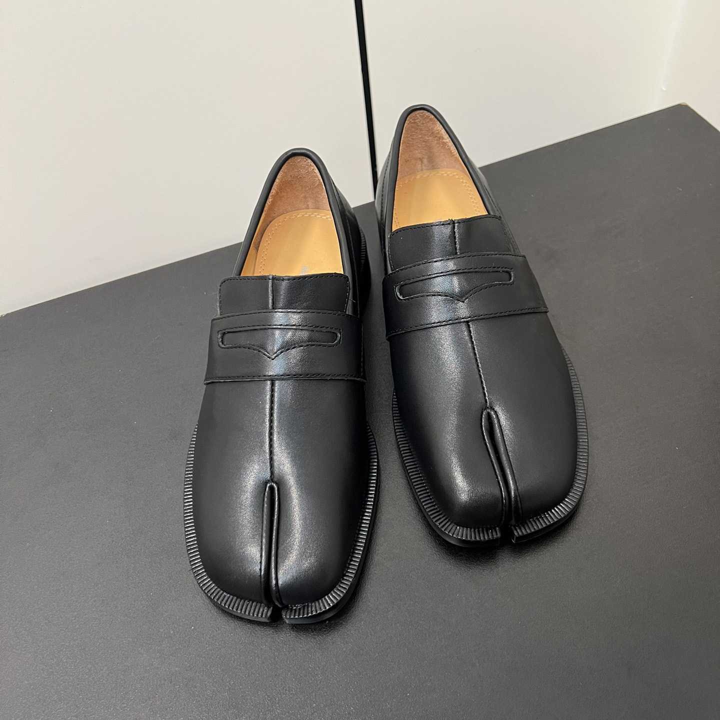 Maison Margiela Tabi Leather Loafers - 