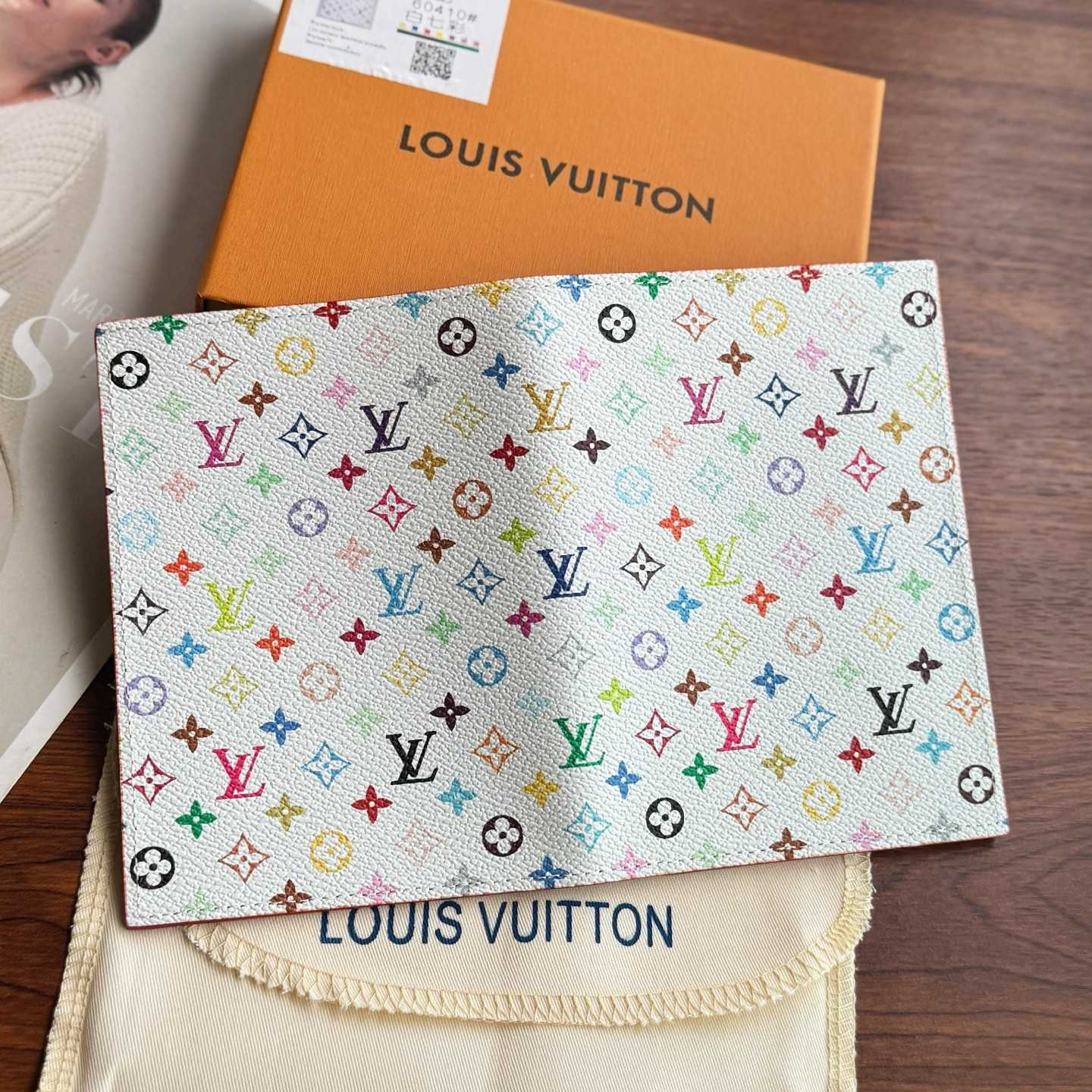 Louis Vuitton LV x TM Passport Cover   M14178 - 