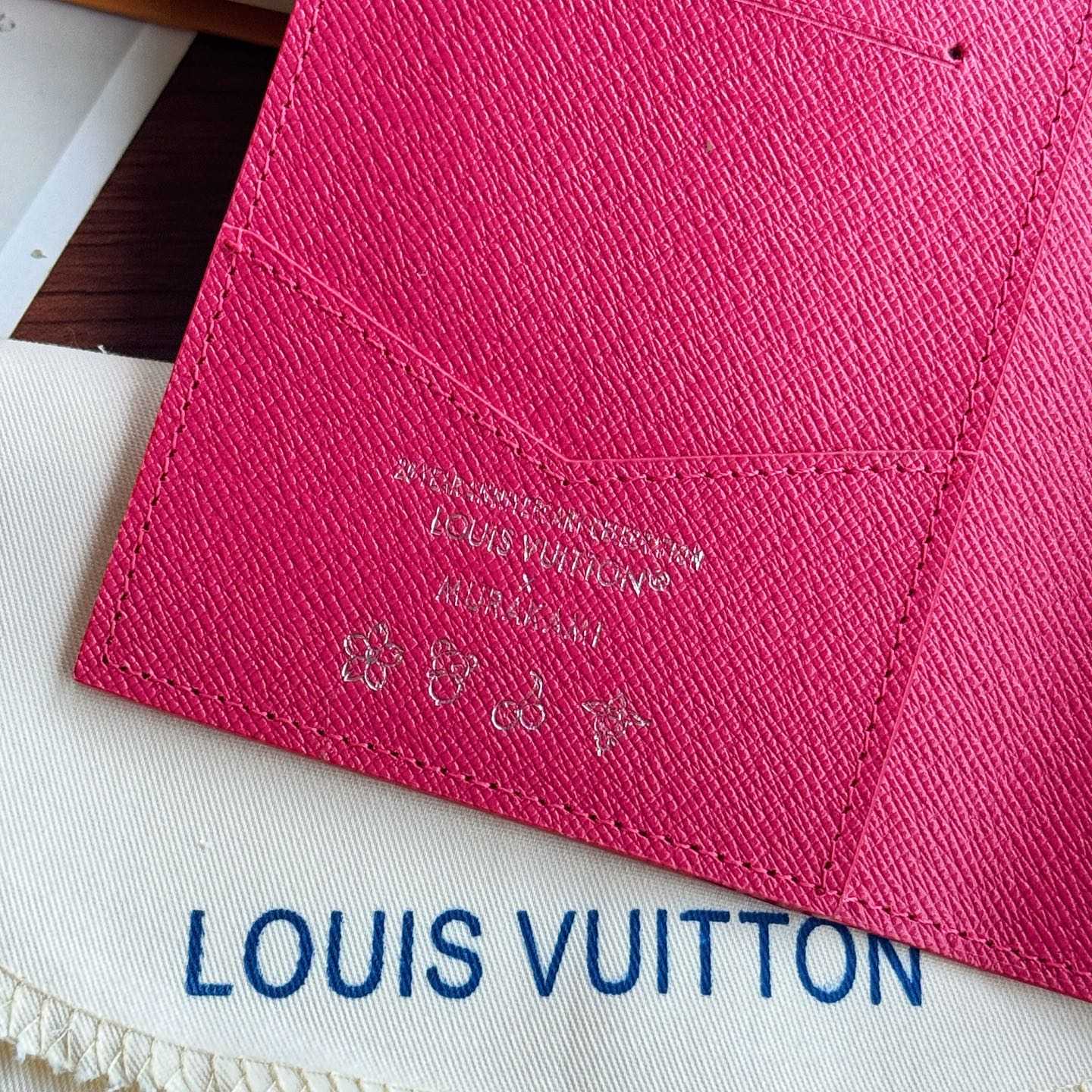 Louis Vuitton LV x TM Passport Cover   M14178 - 