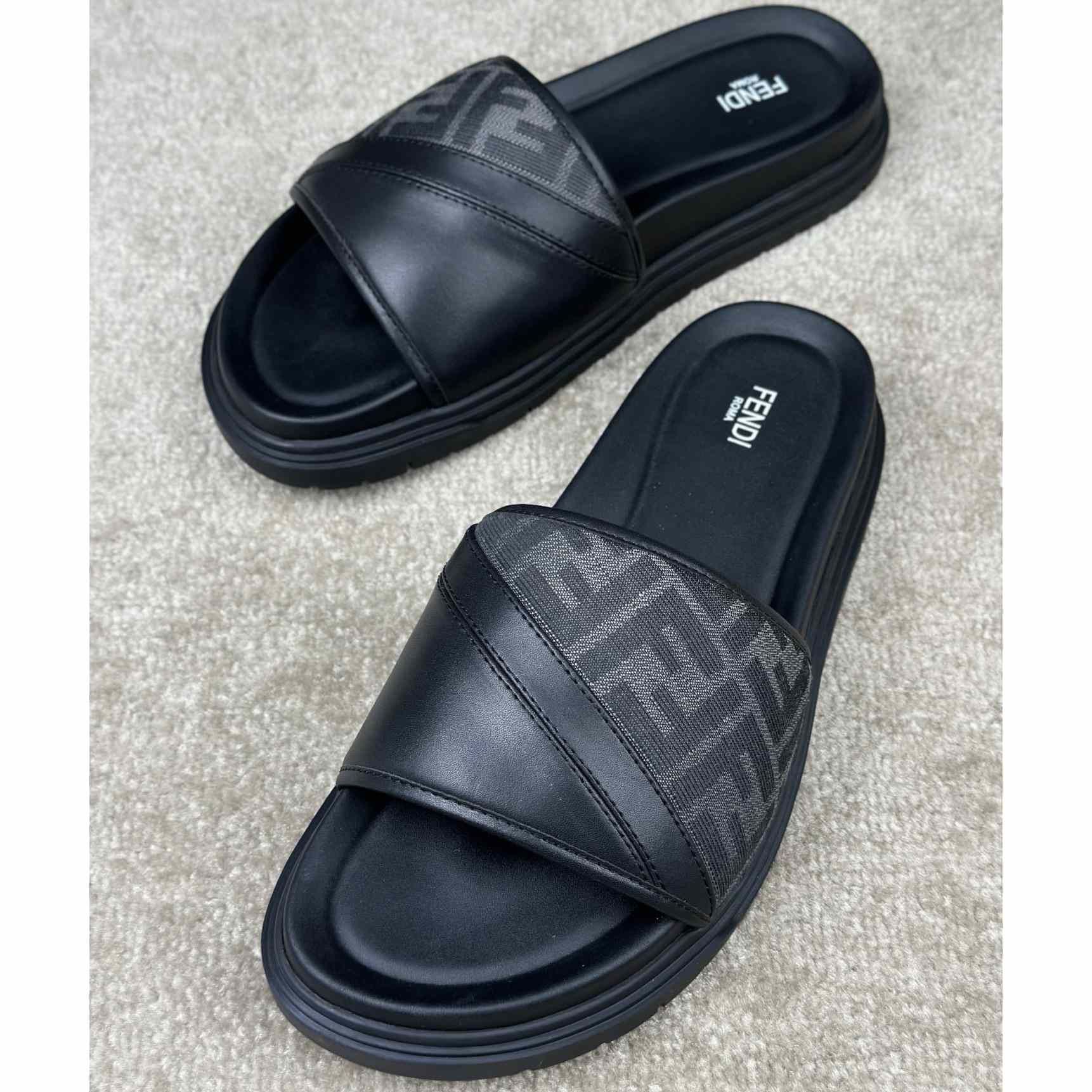Fendi Diagonal Slides  - DesignerGu
