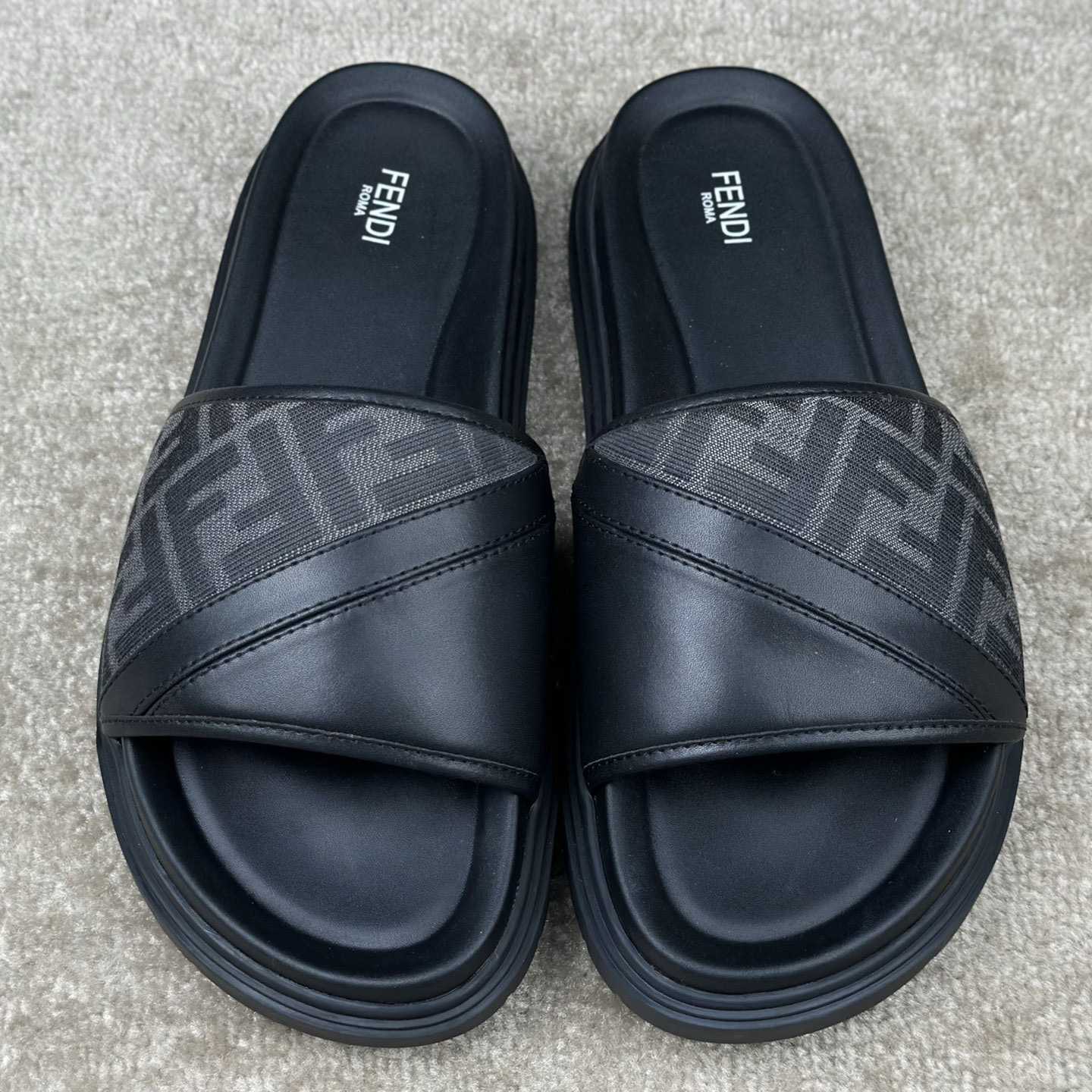 Fendi Diagonal Slides  - DesignerGu