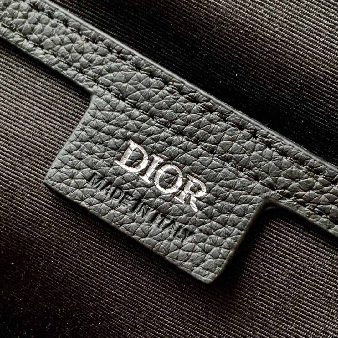Dior Rider 2.0 Sling Bag  - 