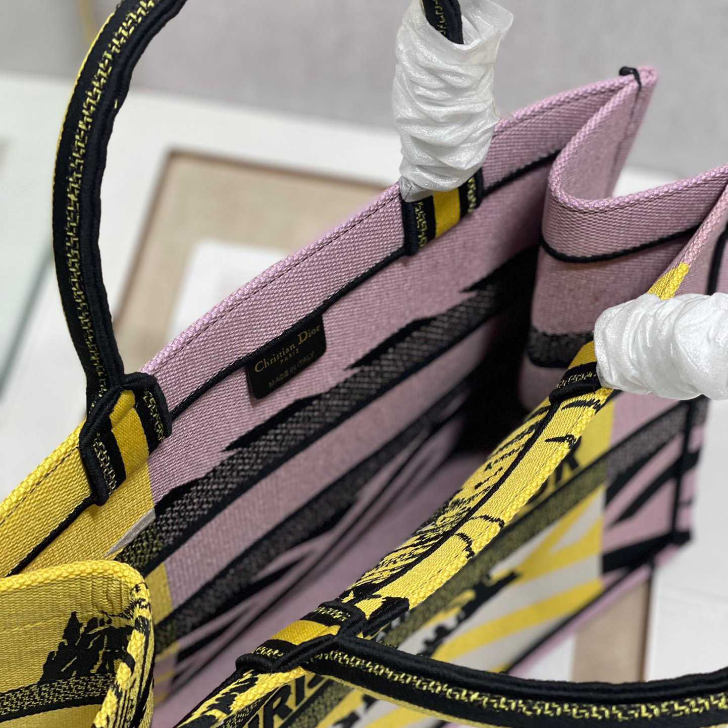 Dior Book Tote   36×28 cm - DesignerGu