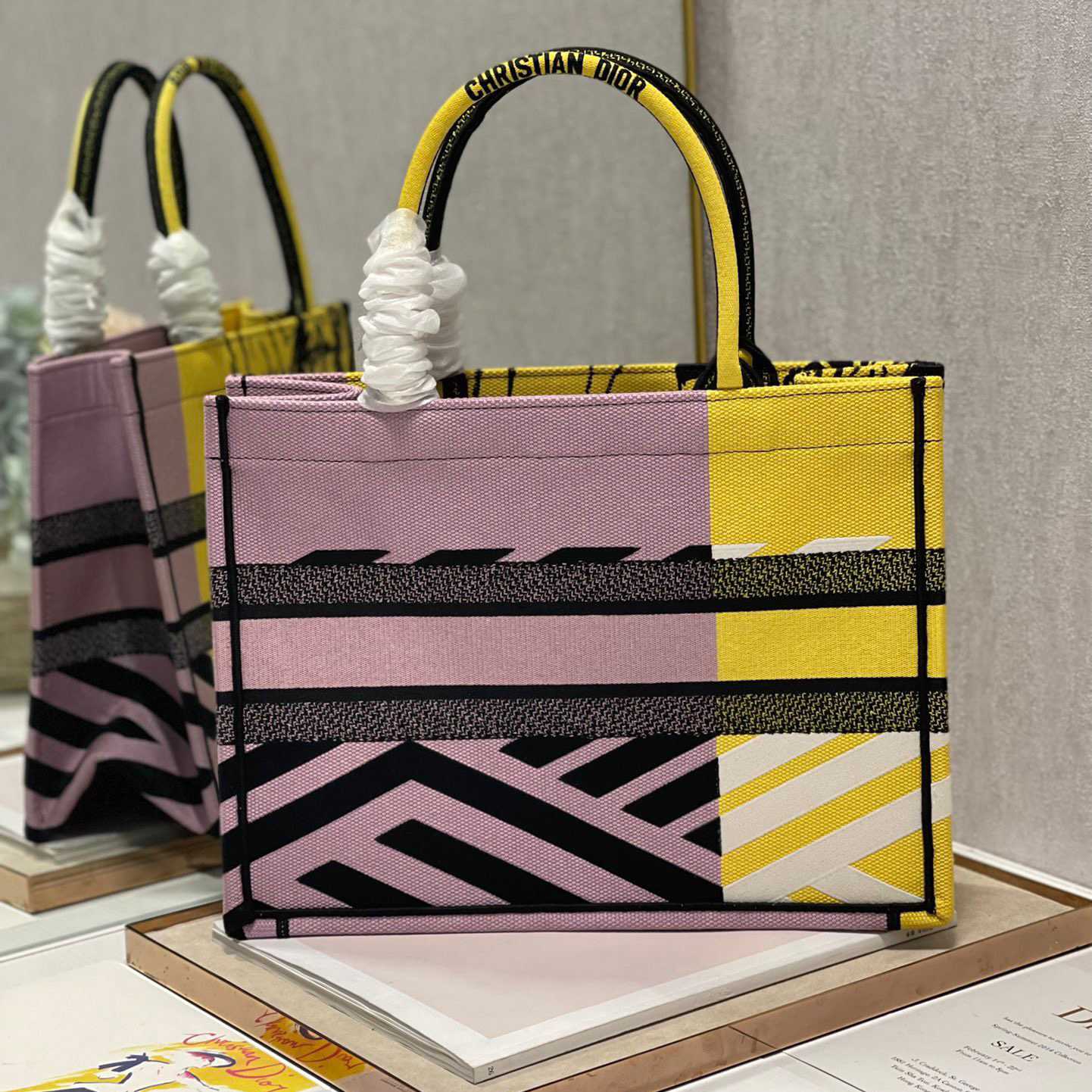 Dior Book Tote   36×28 cm - 