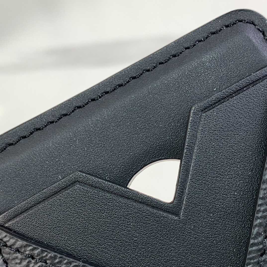 Louis Vuitton Porte-Cartes Magnet  M12602 - DesignerGu