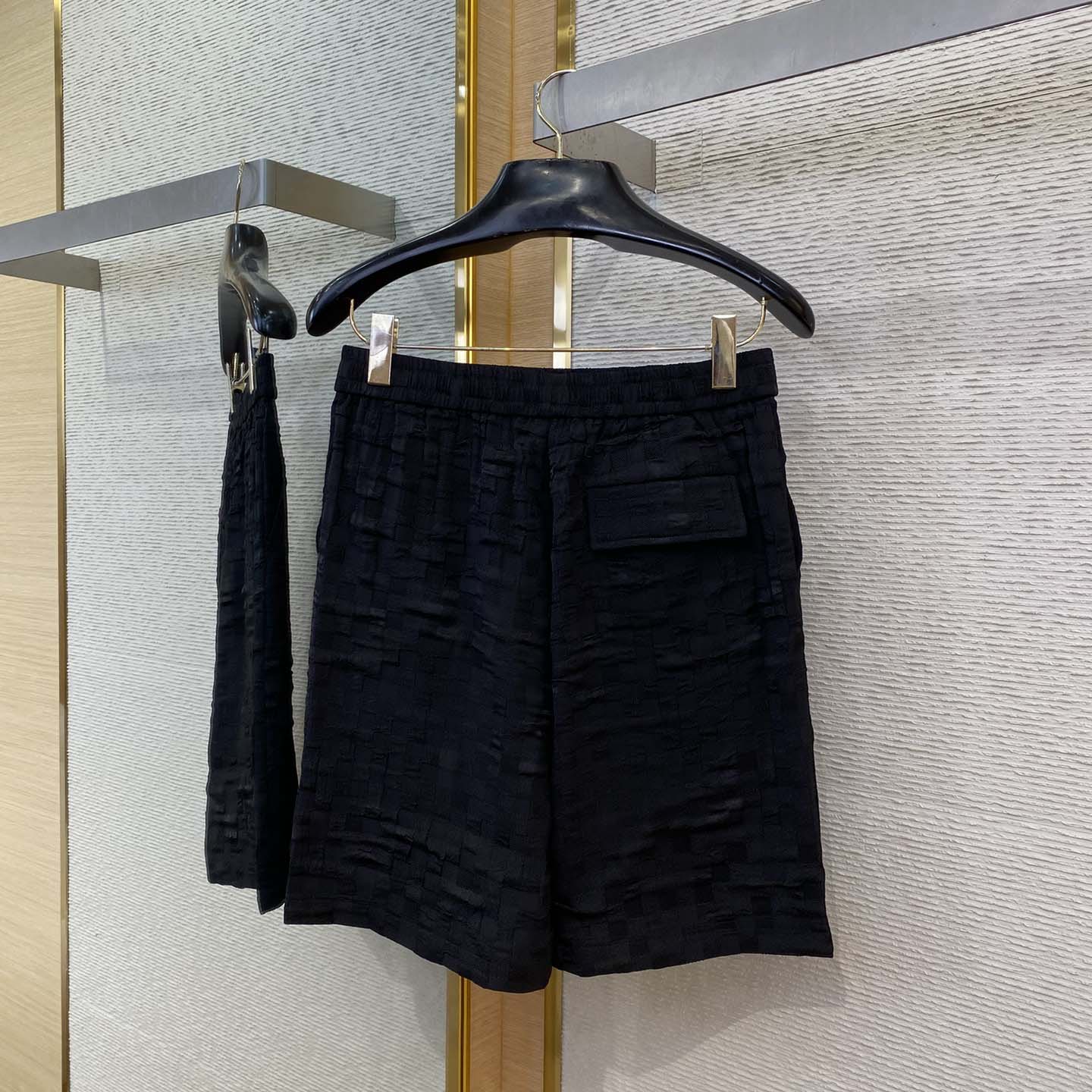 Louis Vuitton Graphic Jacquard Fluid Shorts  1AHCD5 - 