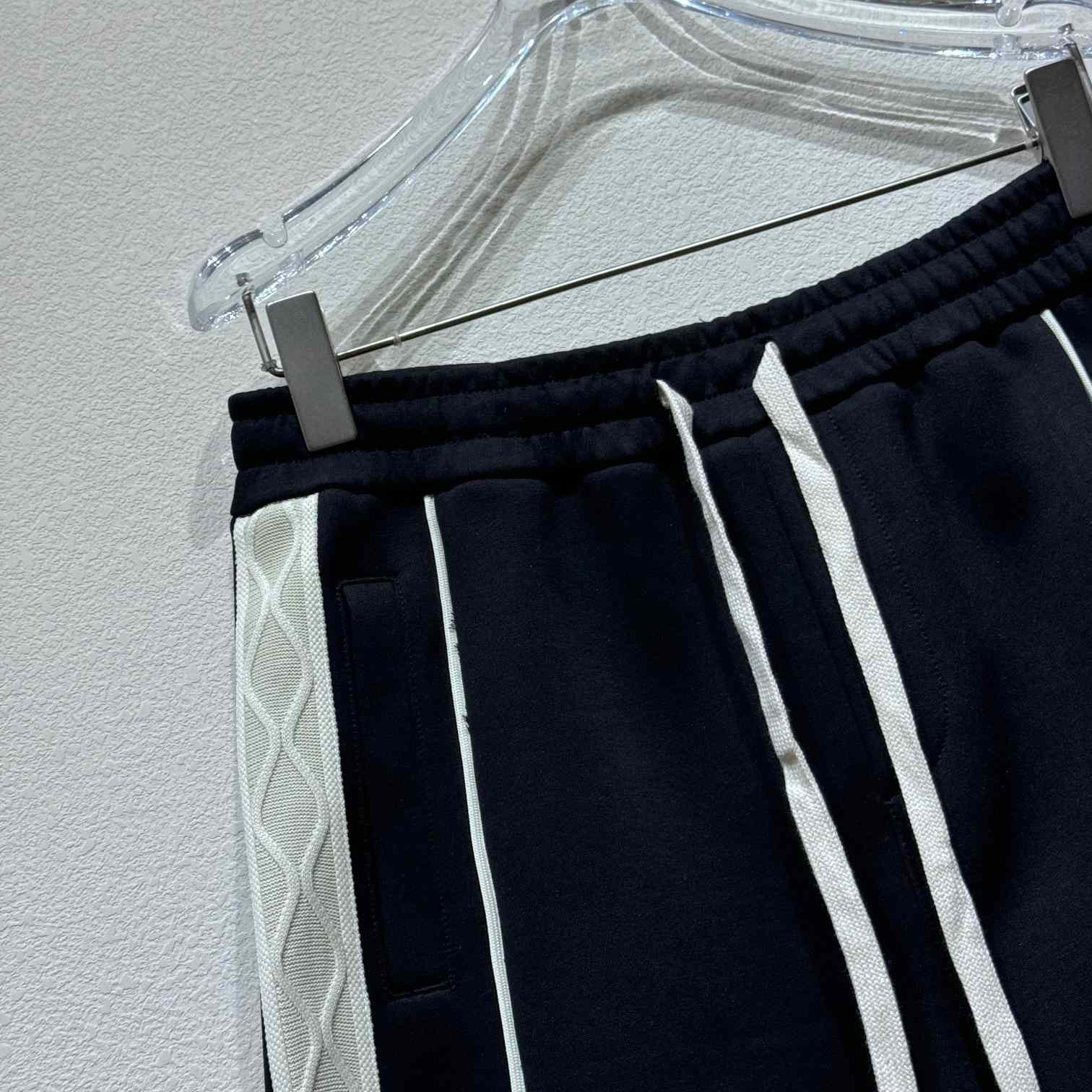 Louis Vuitton Cotton Shorts - 