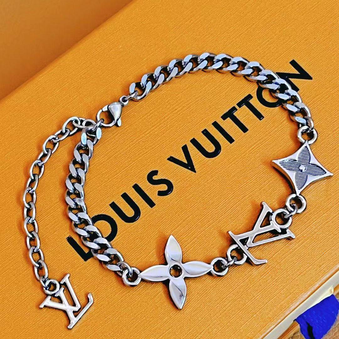 Louis Vuitton Monogram Row Bracelet  M1407A - DesignerGu