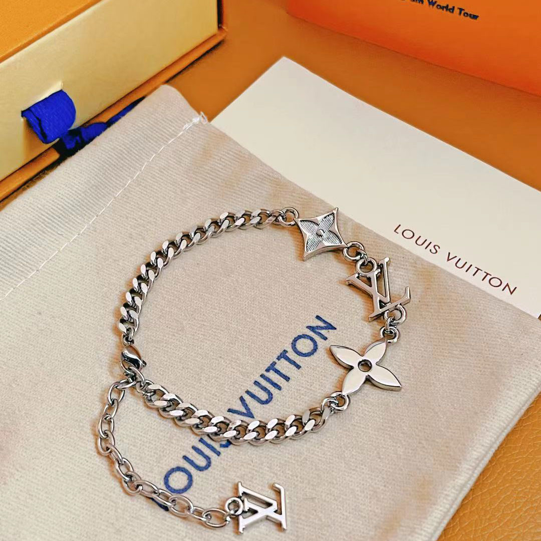Louis Vuitton Monogram Row Bracelet  M1407A - DesignerGu