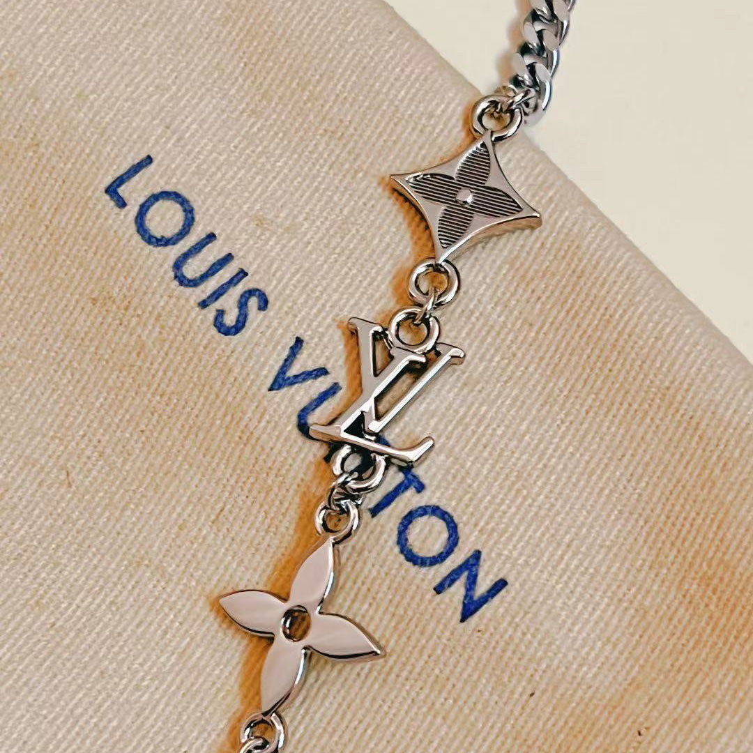 Louis Vuitton Monogram Row Bracelet  M1407A - DesignerGu