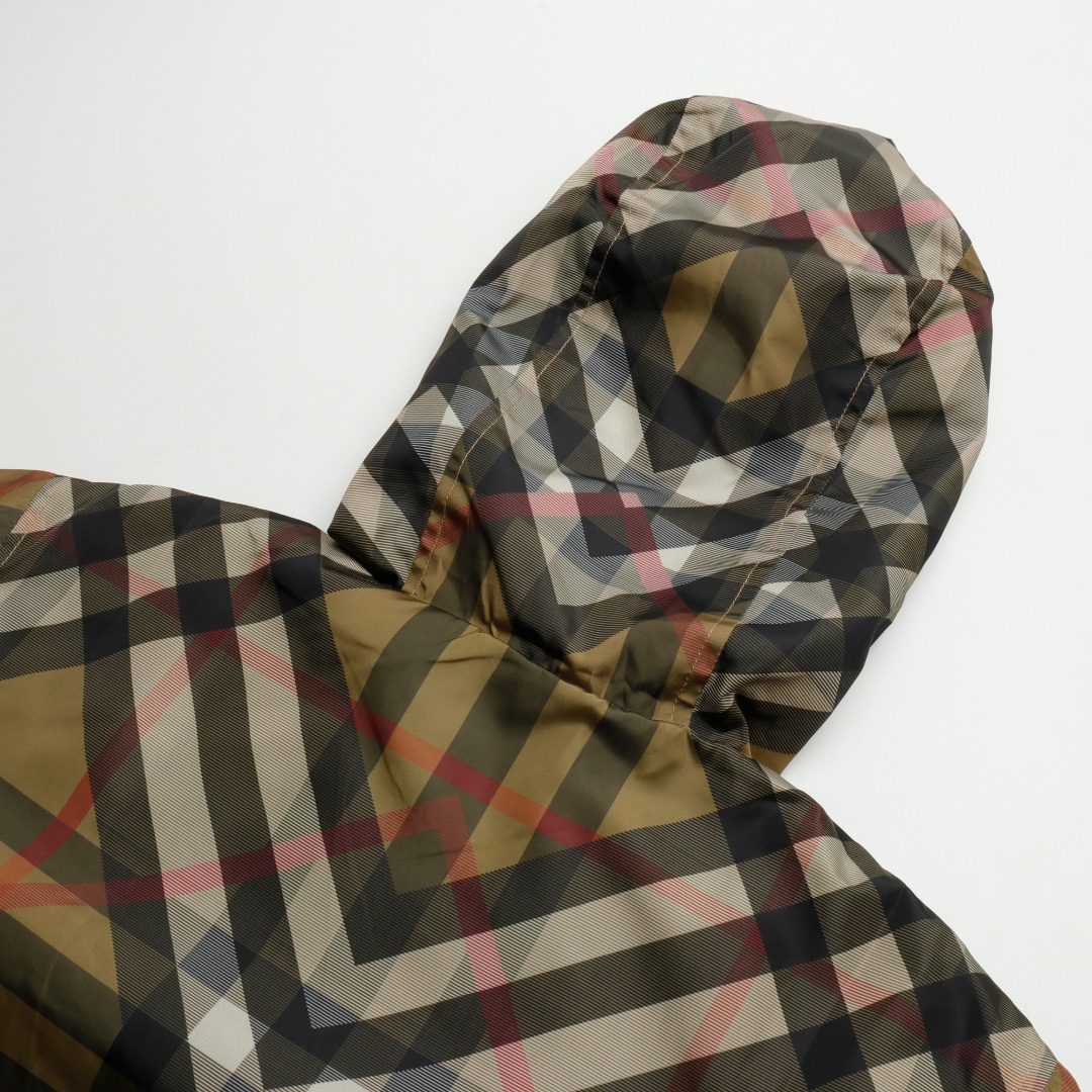 Burberry Check Nylon Jacket  - 