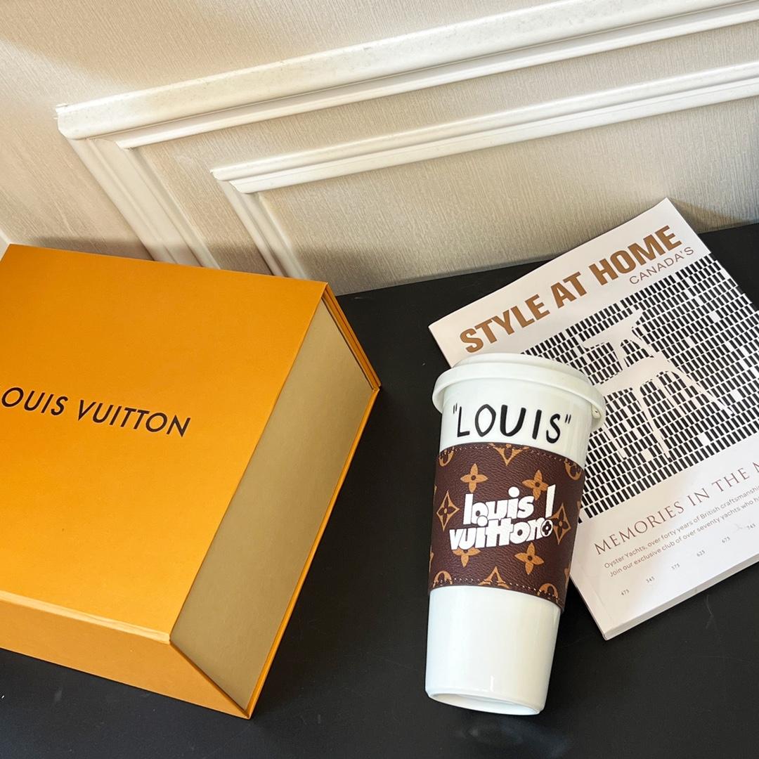 Louis Vuitton Cup Louis - 