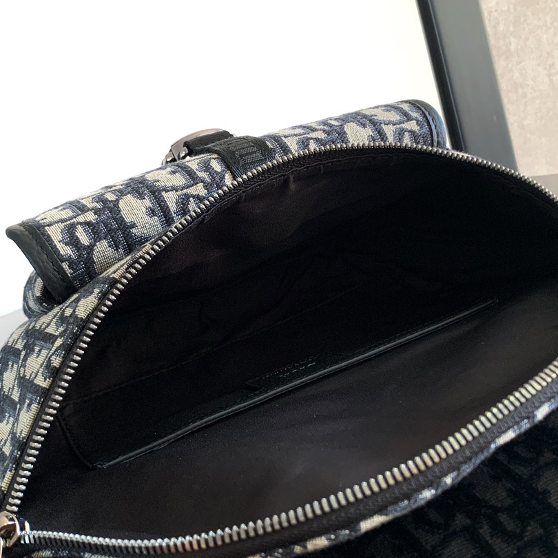 Dior 8 Belt Bag  - DesignerGu