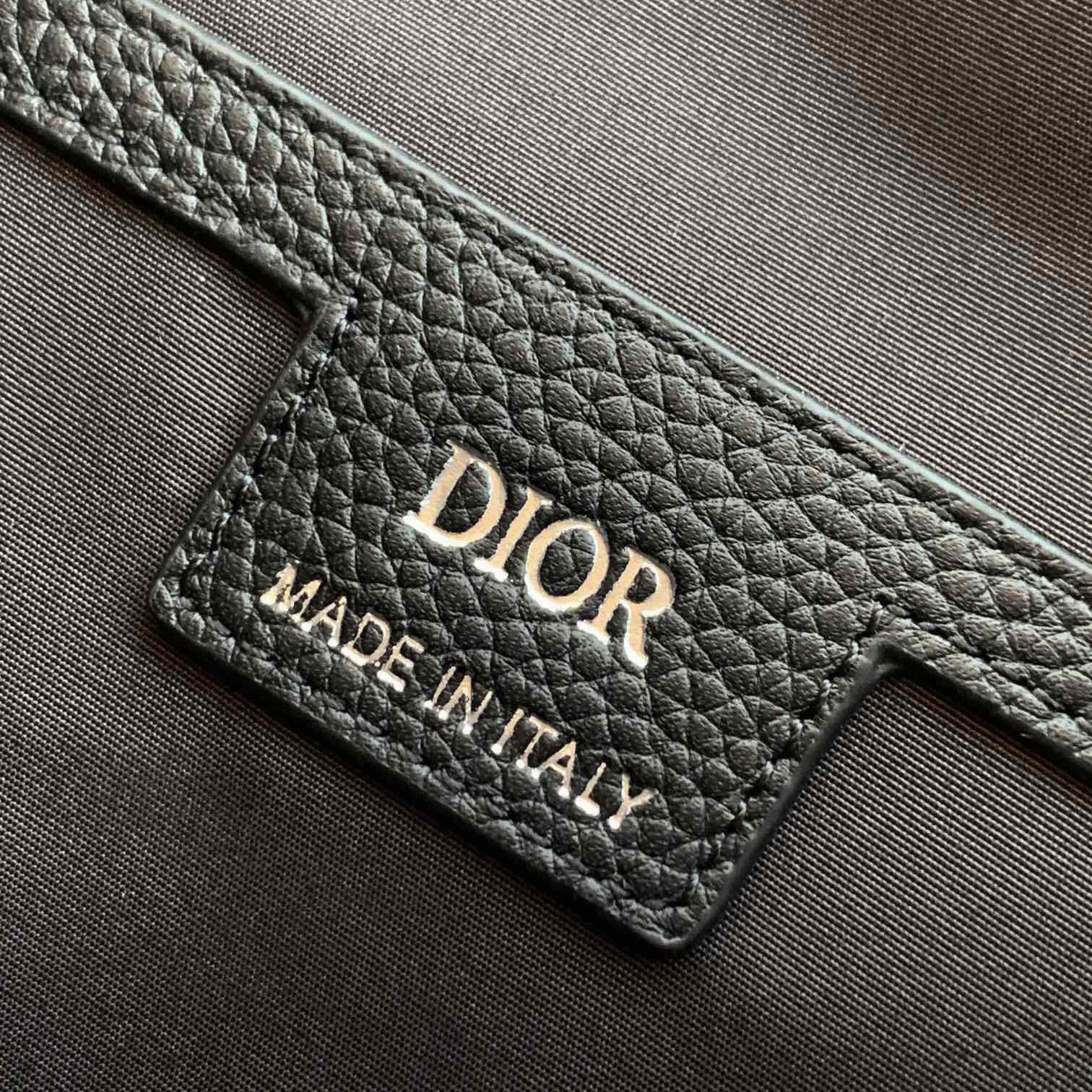 Dior 8 Belt Bag  - DesignerGu