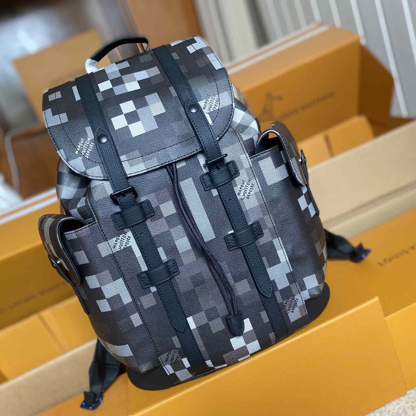 Louis Vuitton Christopher MM   M14952 - DesignerGu