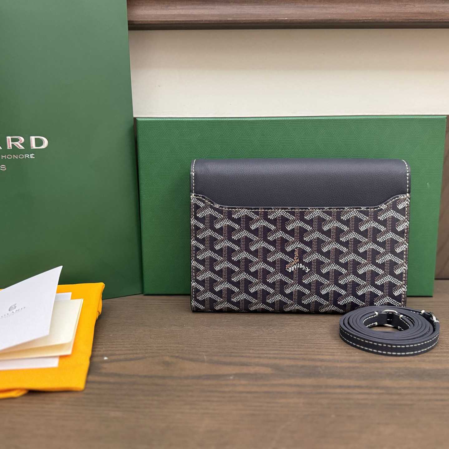 Goyard Chypre Wallet-Pouch - DesignerGu