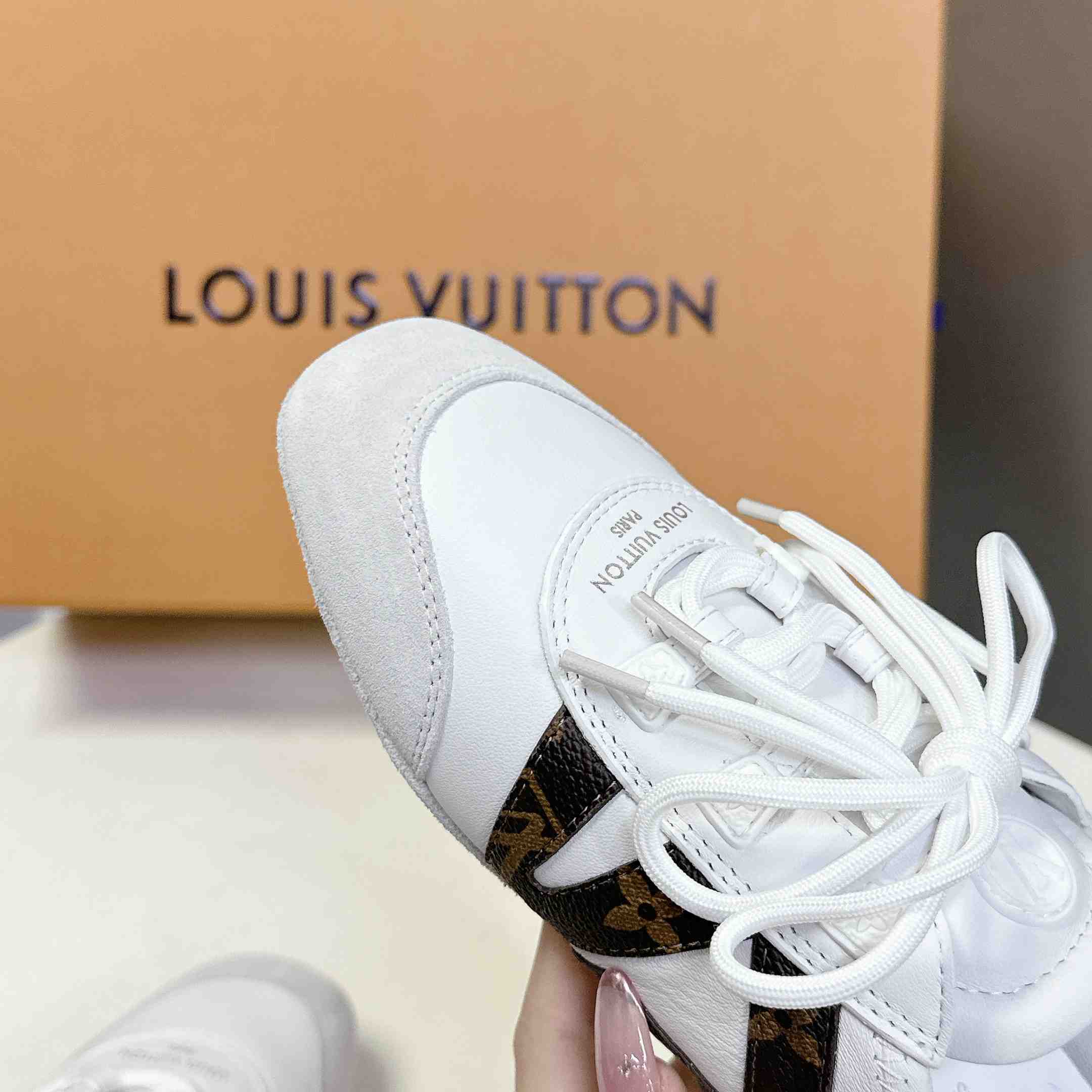 Louis Vuitton LV Sneakerina   1AHNC6 - DesignerGu