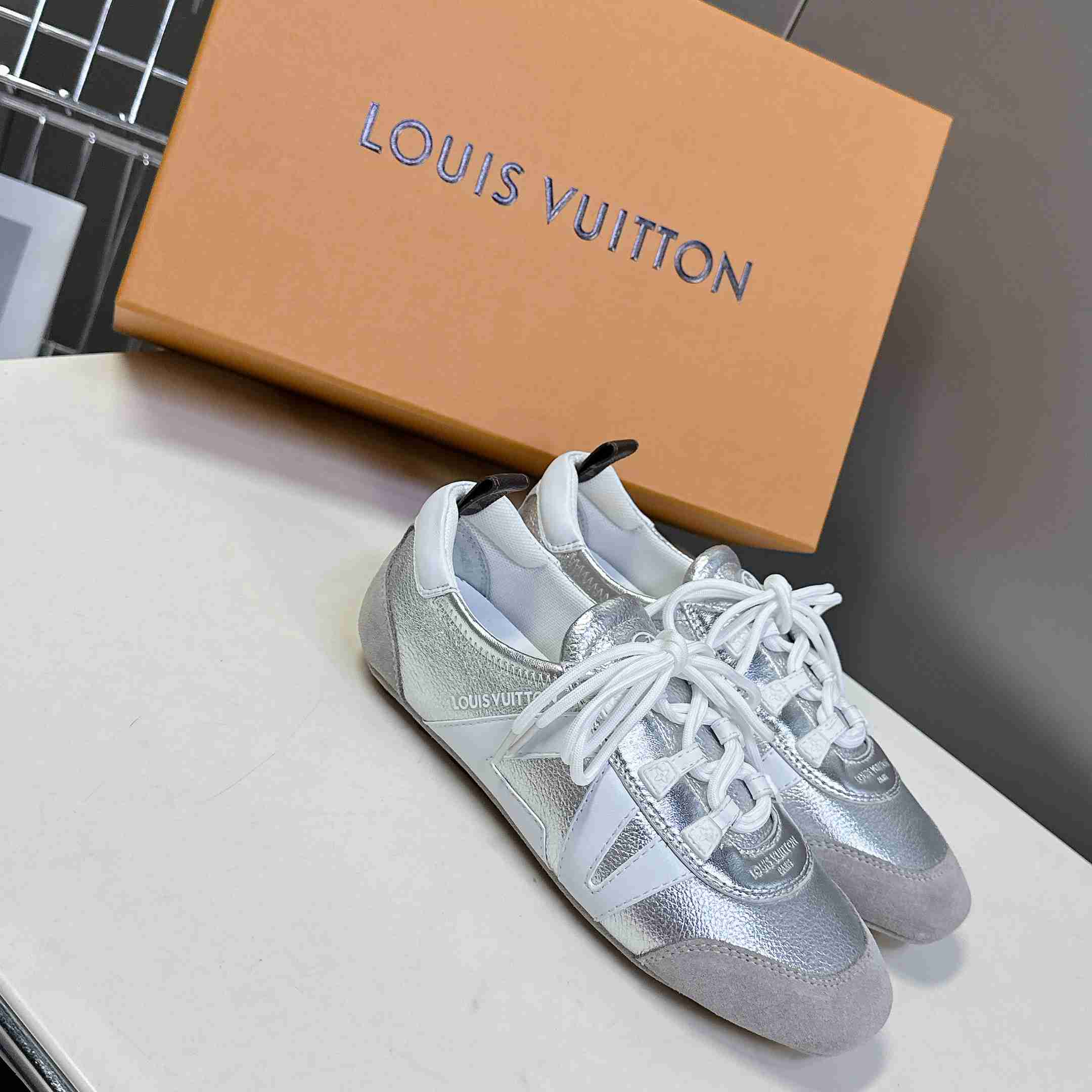 Louis Vuitton LV Sneakerina   1AHOJD - DesignerGu