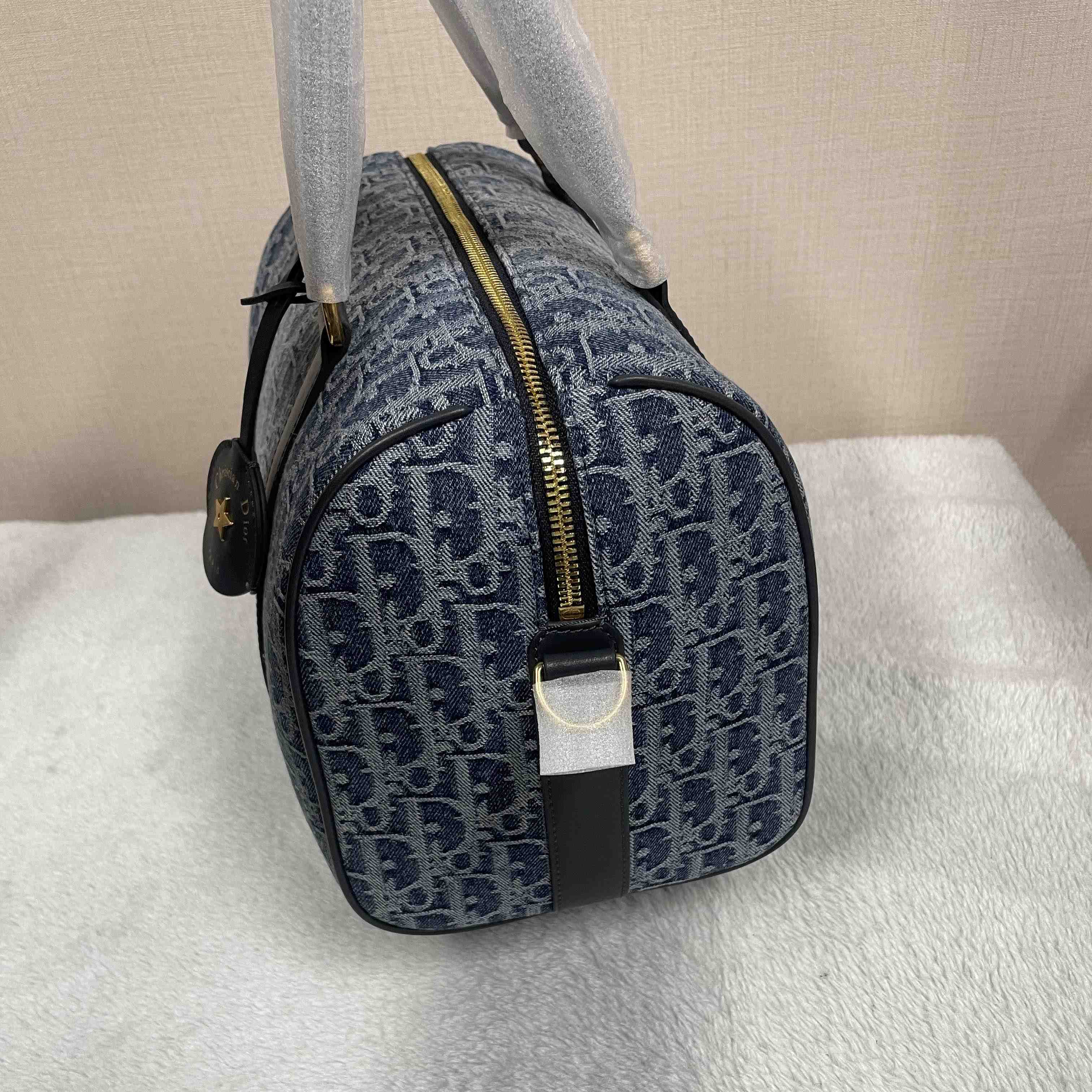 Dior Groove 25 Bag   - DesignerGu