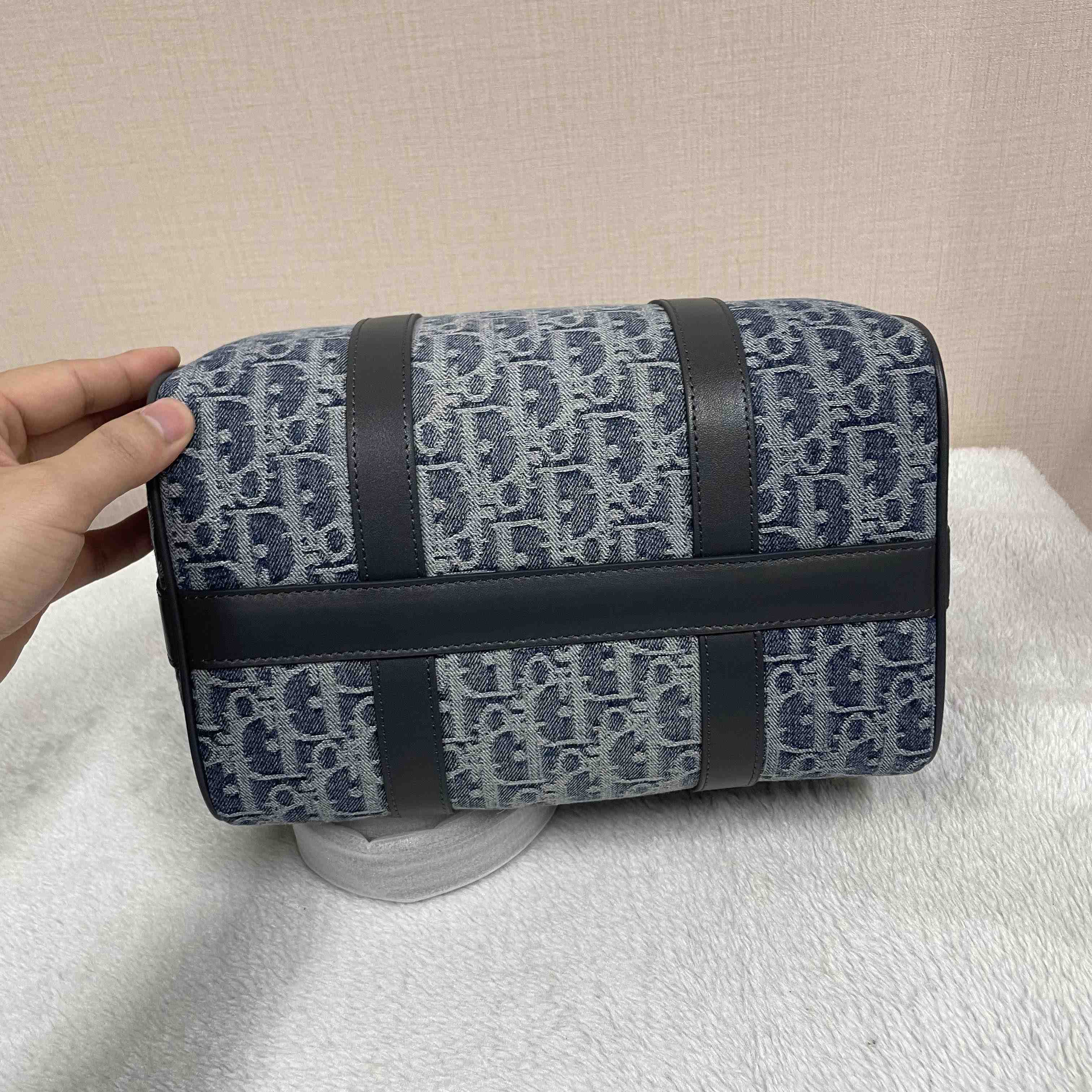 Dior Groove 25 Bag   - DesignerGu