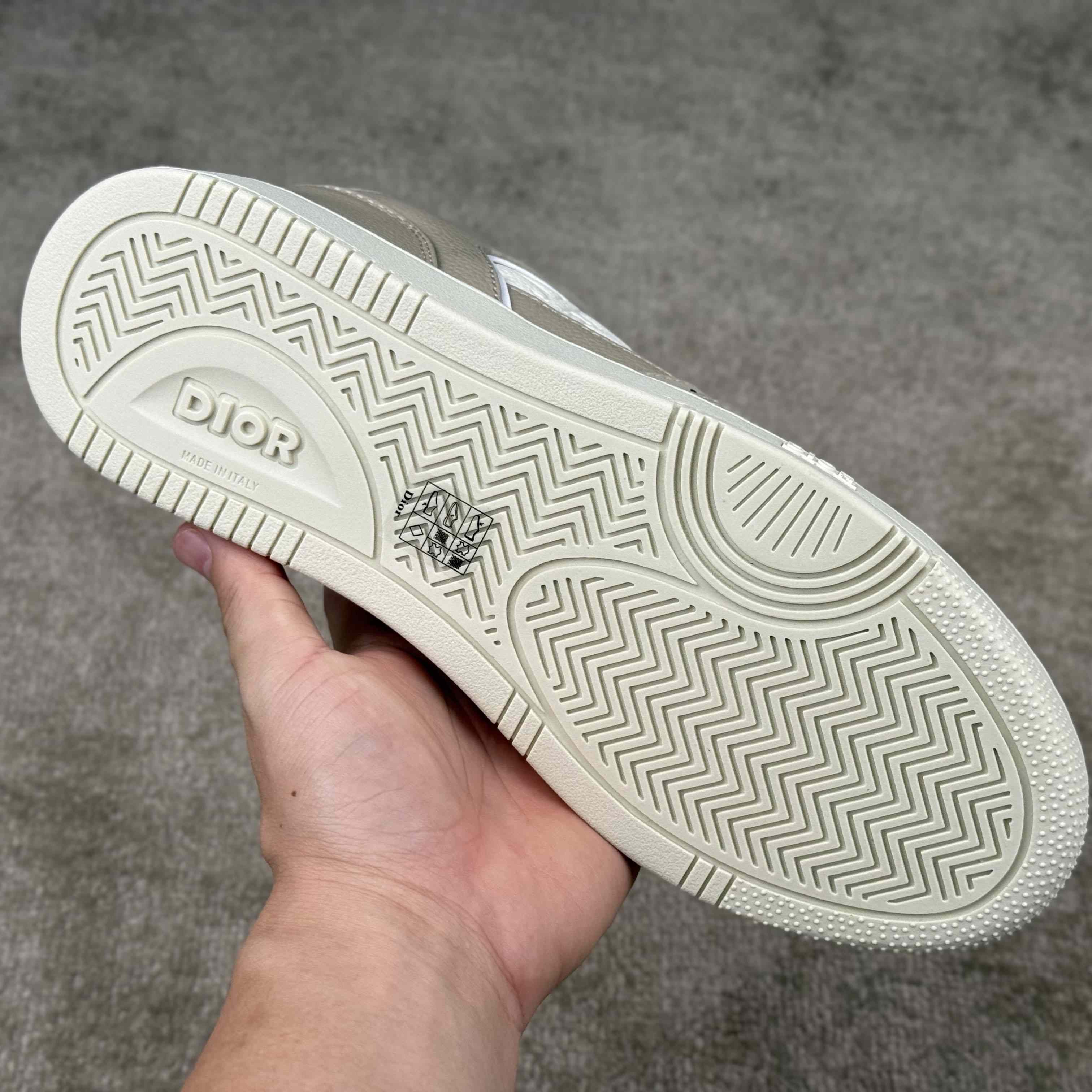 Dior B27 Uptown Low-Top Sneaker  - DesignerGu