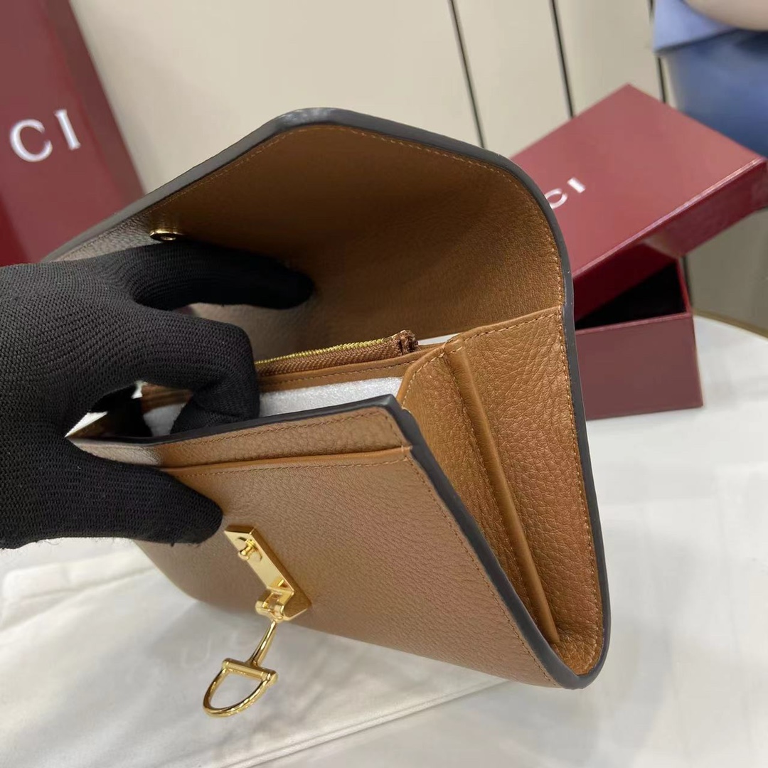 Gucci Softbit Continental Wallet - DesignerGu