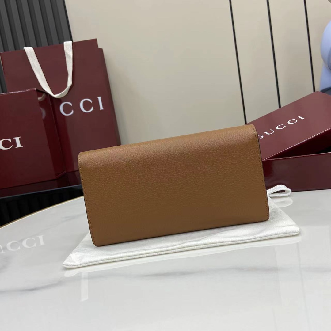 Gucci Softbit Continental Wallet - DesignerGu