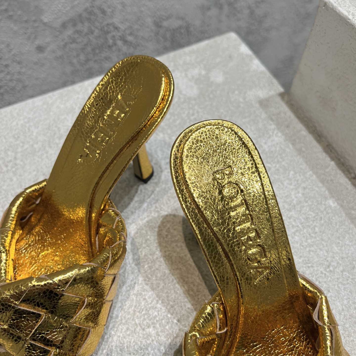 Bottega Veneta Blink Mule   - DesignerGu