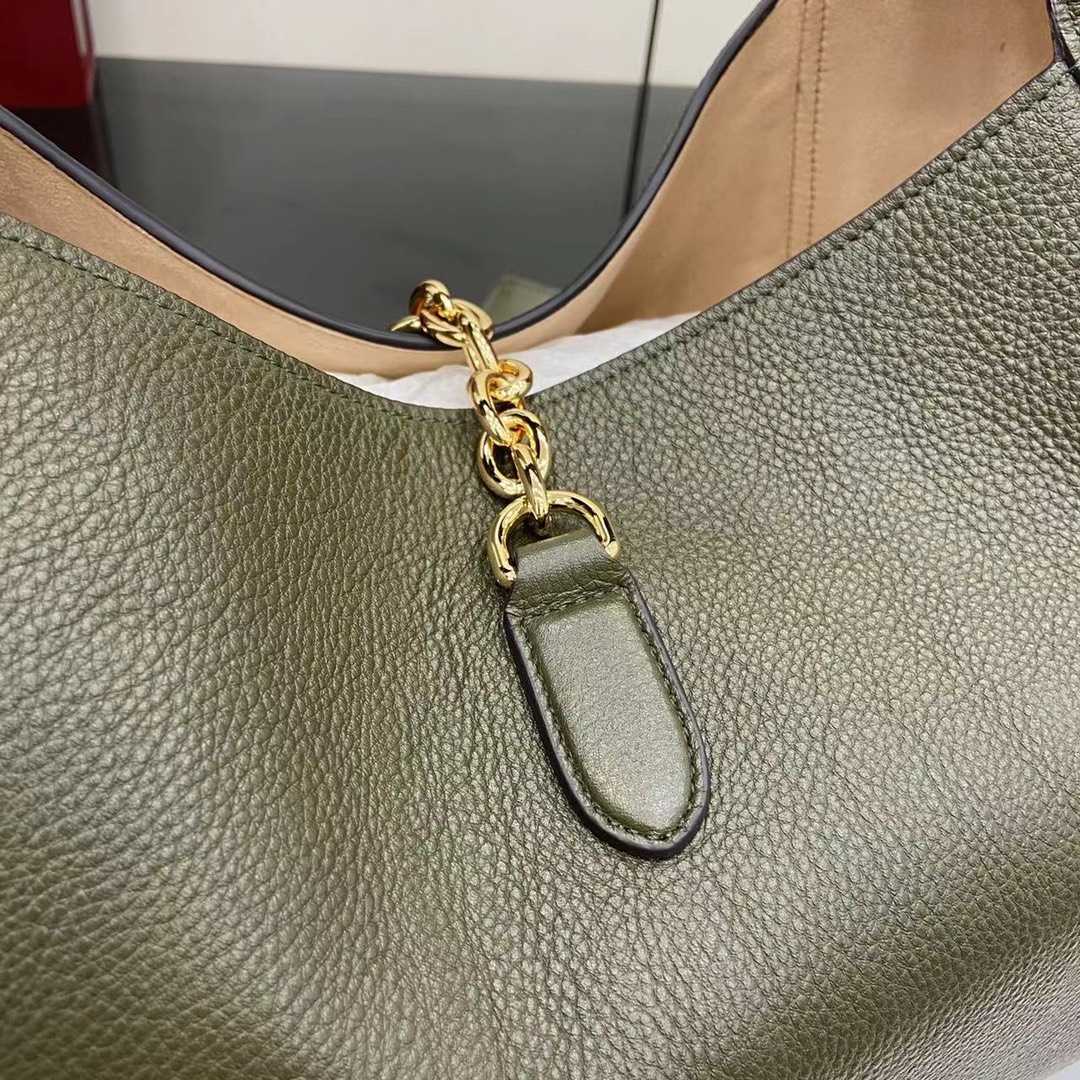 Gucci Softbit Maxi Shoulder Bag - DesignerGu