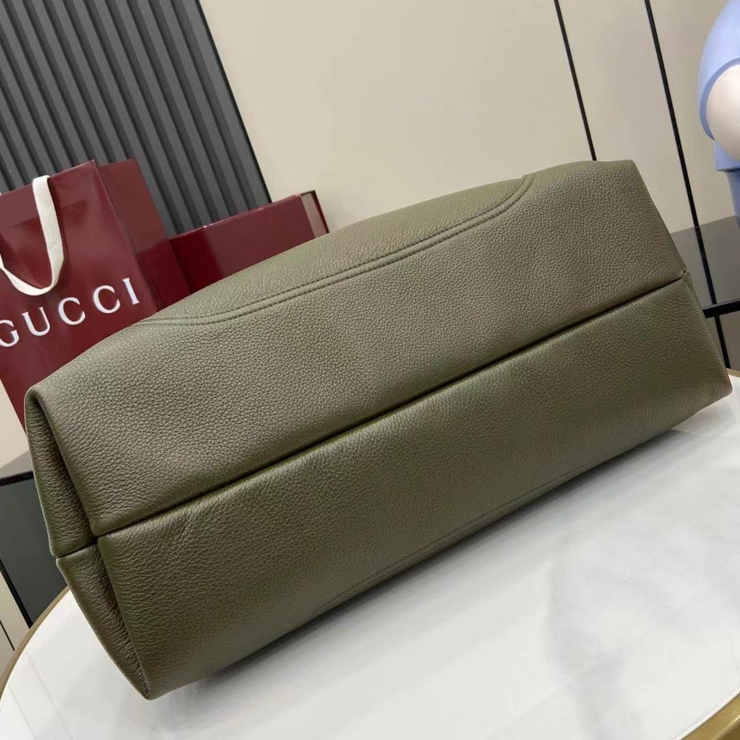 Gucci Softbit Maxi Shoulder Bag - DesignerGu