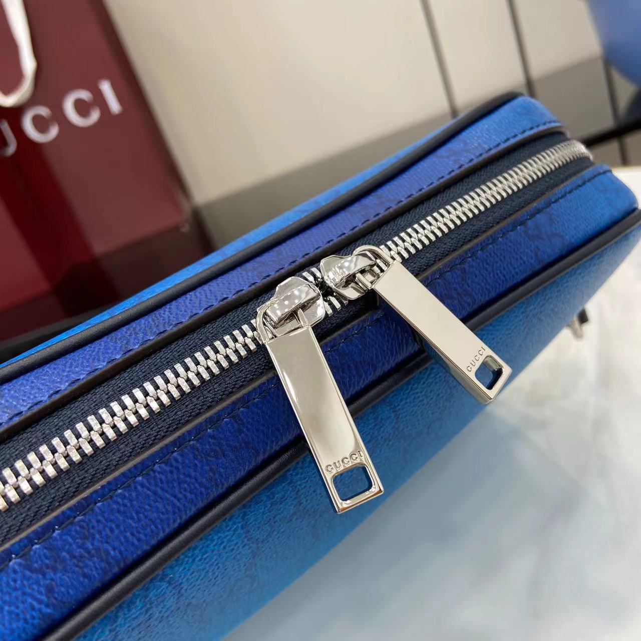 Gucci Chroma Small Crossbody Bag - DesignerGu