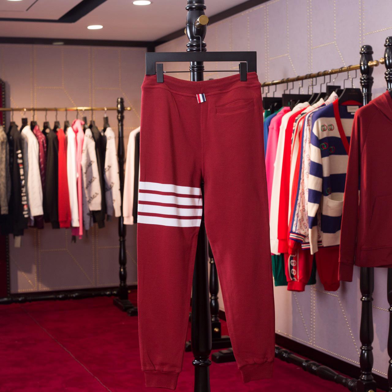 Thom Browne 4 Bar Sweatpants    TB21 - DesignerGu