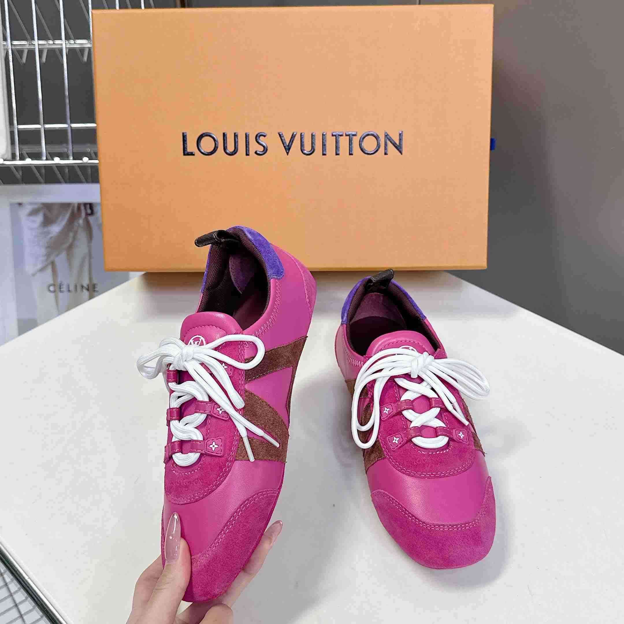 Louis Vuitton LV Sneakerina   1AHNEI - DesignerGu