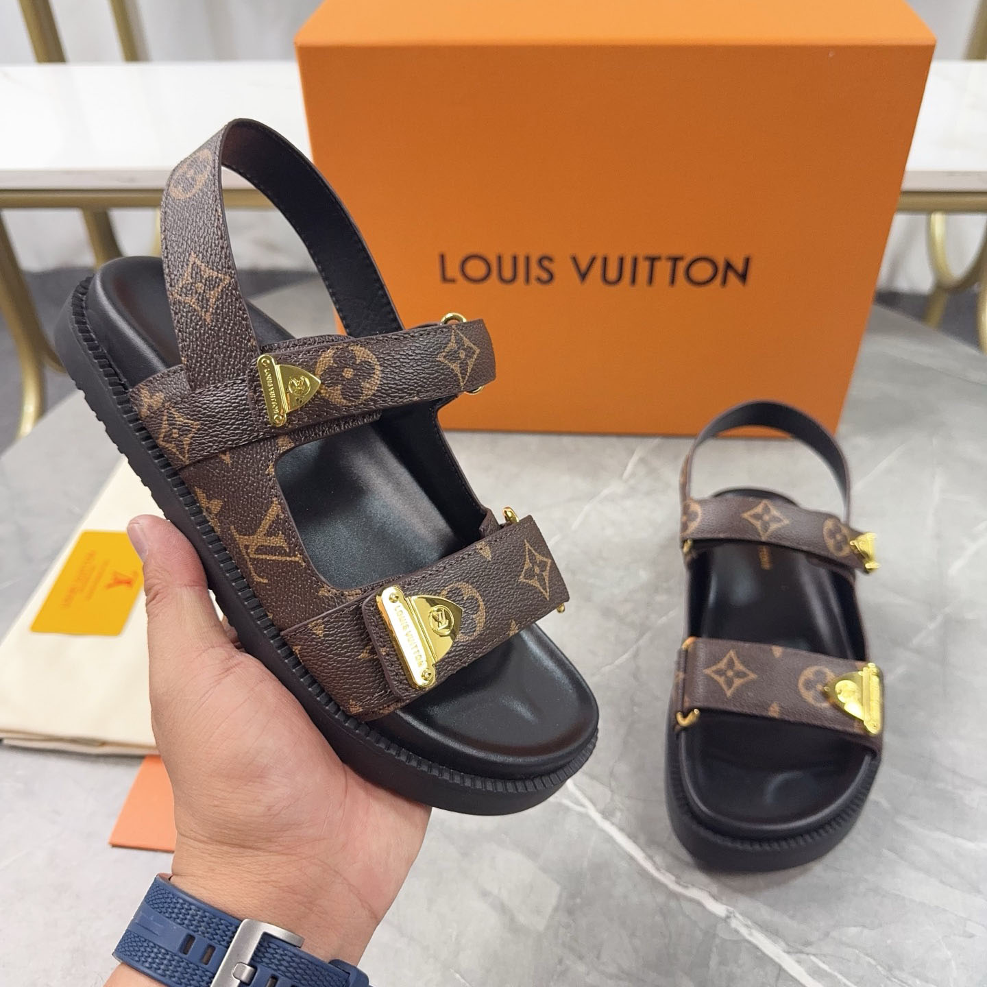 Louis Vuitton LV Sunset Comfort Sandal  1AHNWM - DesignerGu