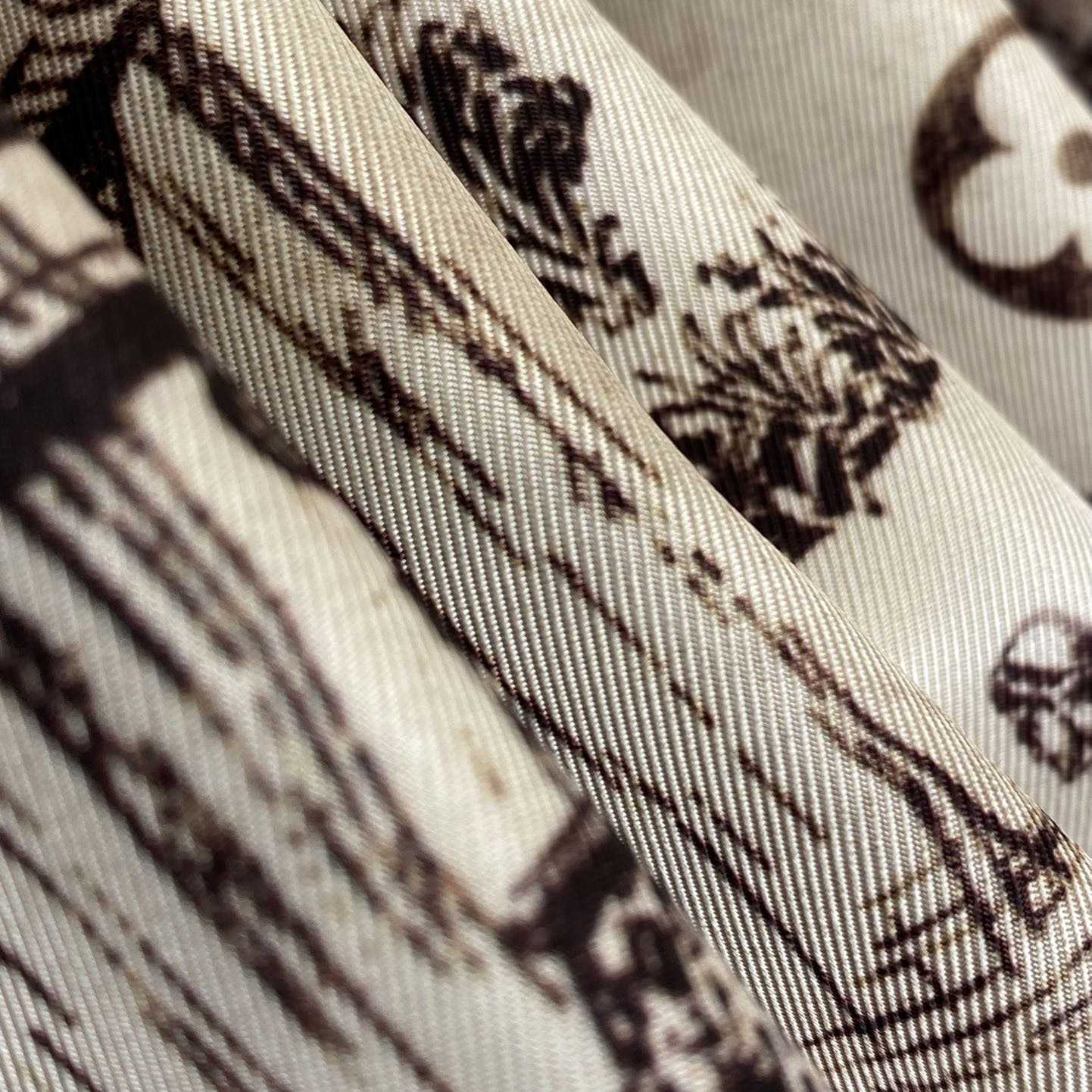 Louis Vuitton Long-Sleeved Silk Shirt    1AGJN4 - DesignerGu