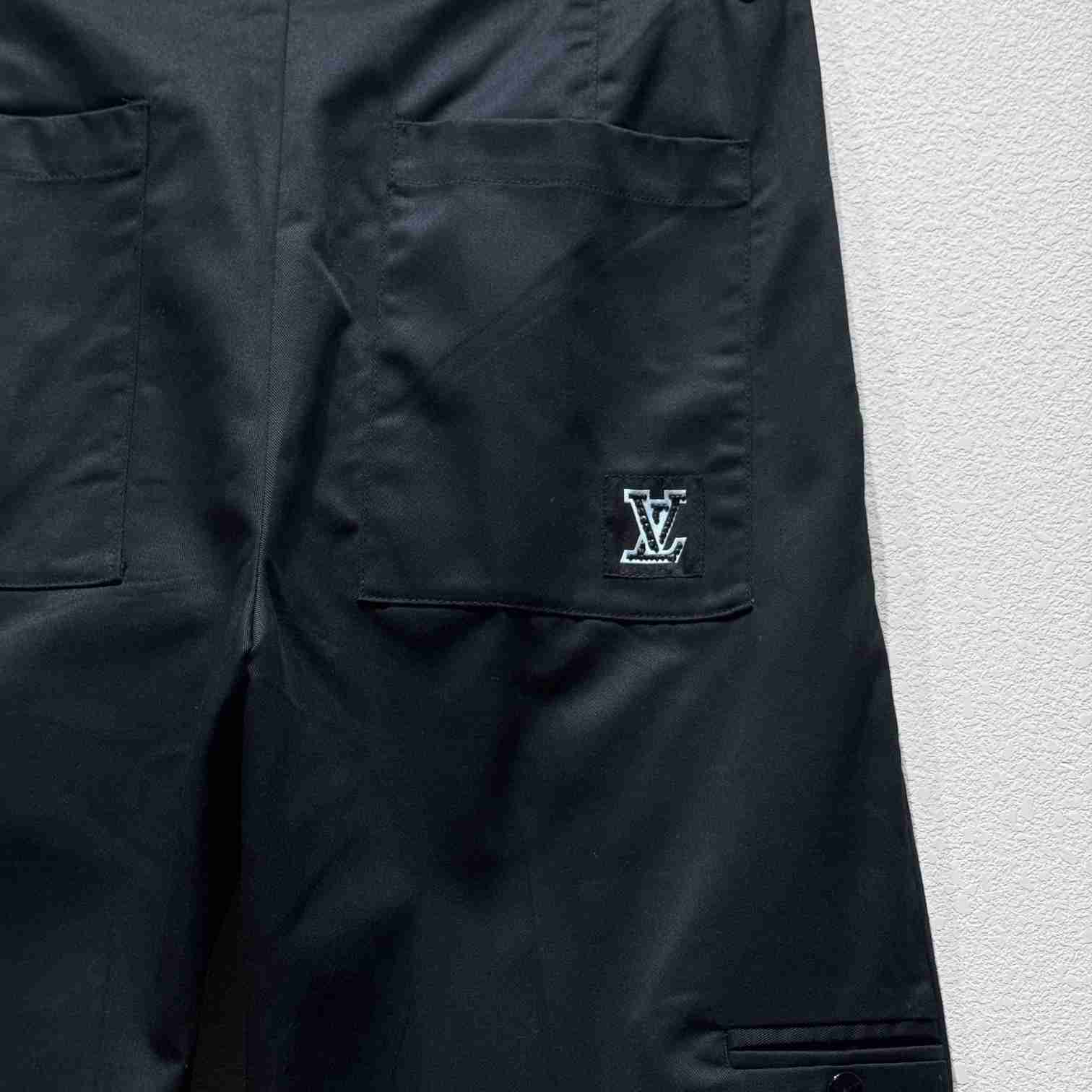 Louis Vuitton Signature Chino Pants - DesignerGu