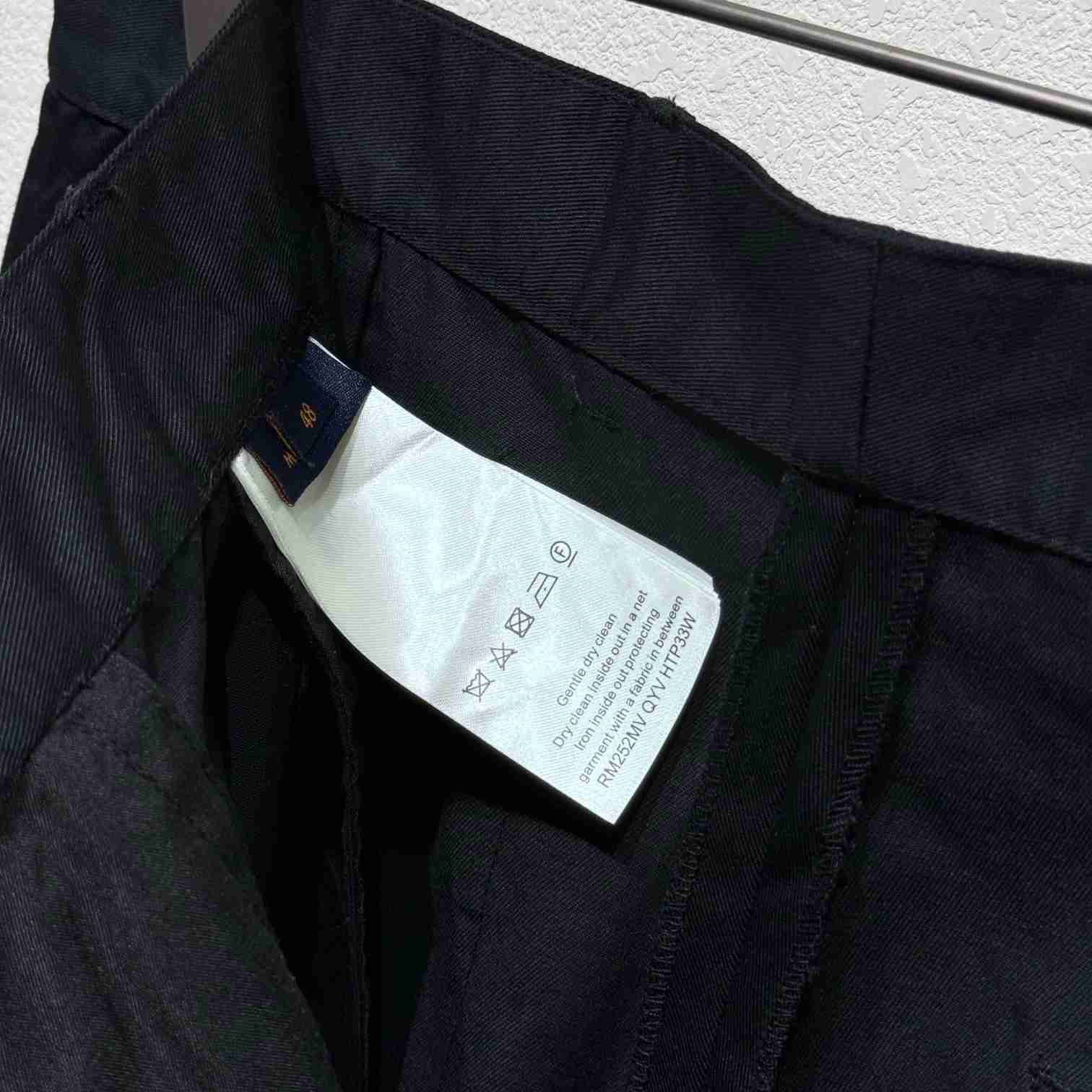 Louis Vuitton Signature Chino Pants - DesignerGu