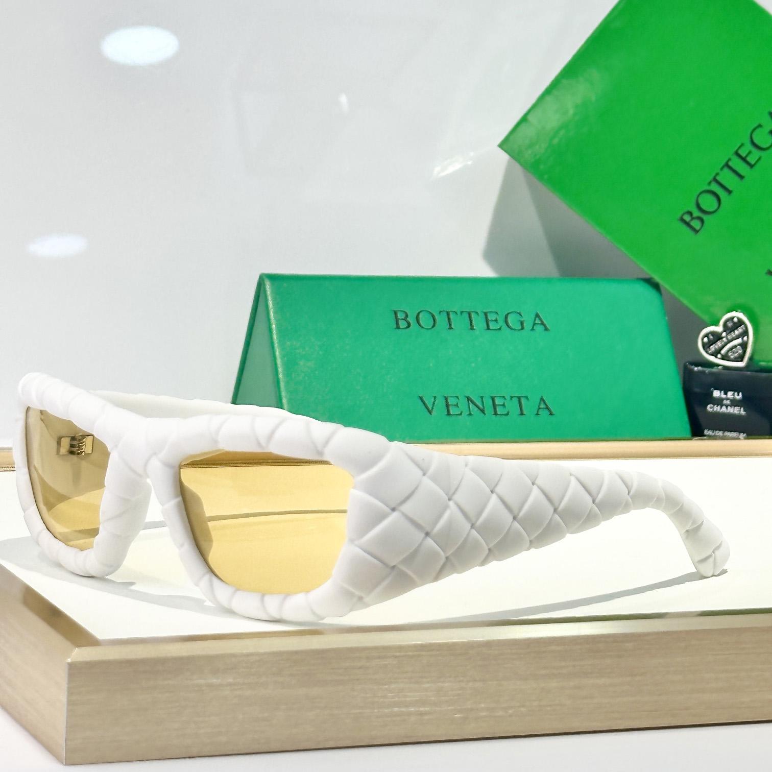 Bottega Veneta Intrecciato Rectangular Sunglasses   BV1303S - DesignerGu