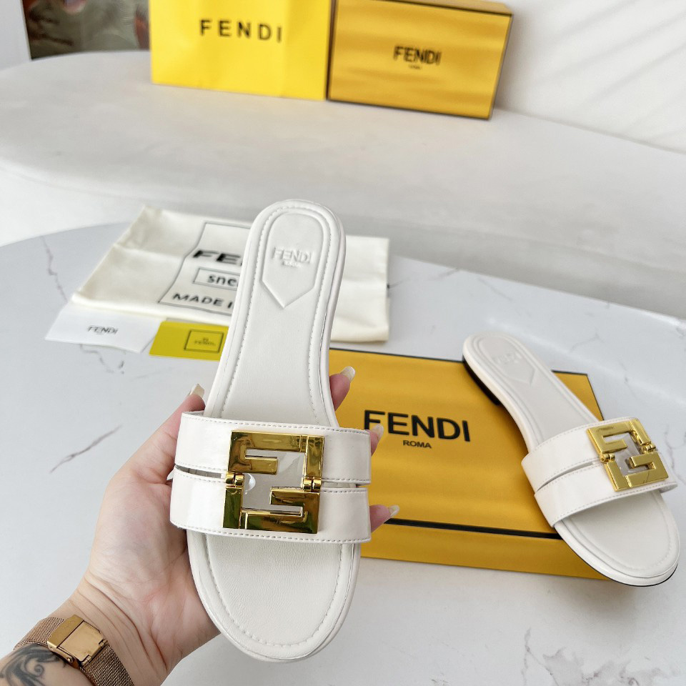 Fendi FFold White Leather Sandals - DesignerGu