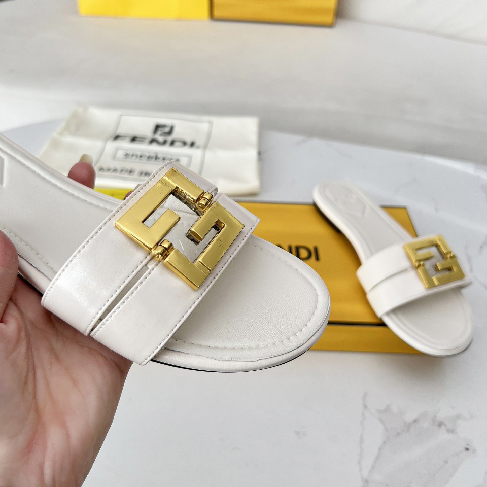 Fendi FFold White Leather Sandals - DesignerGu