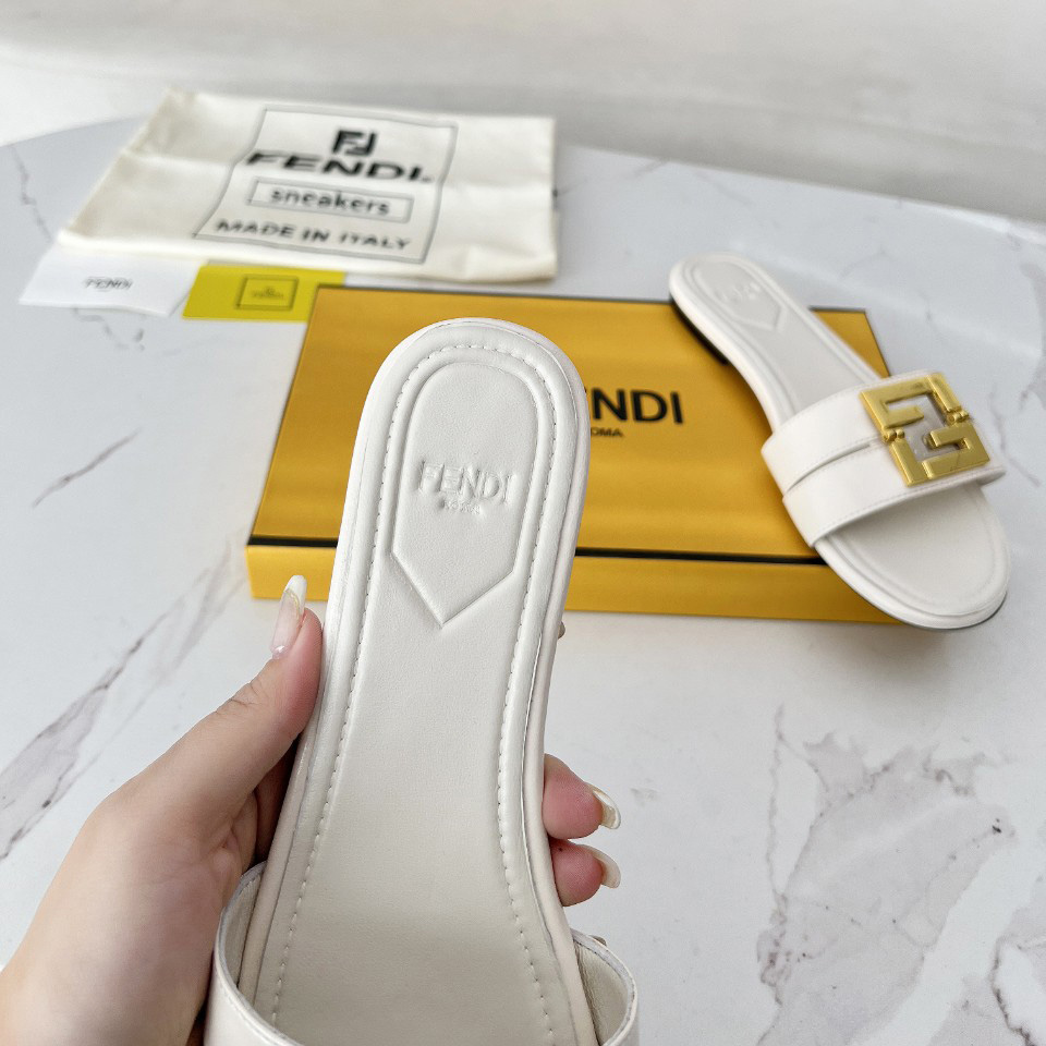Fendi FFold White Leather Sandals - DesignerGu