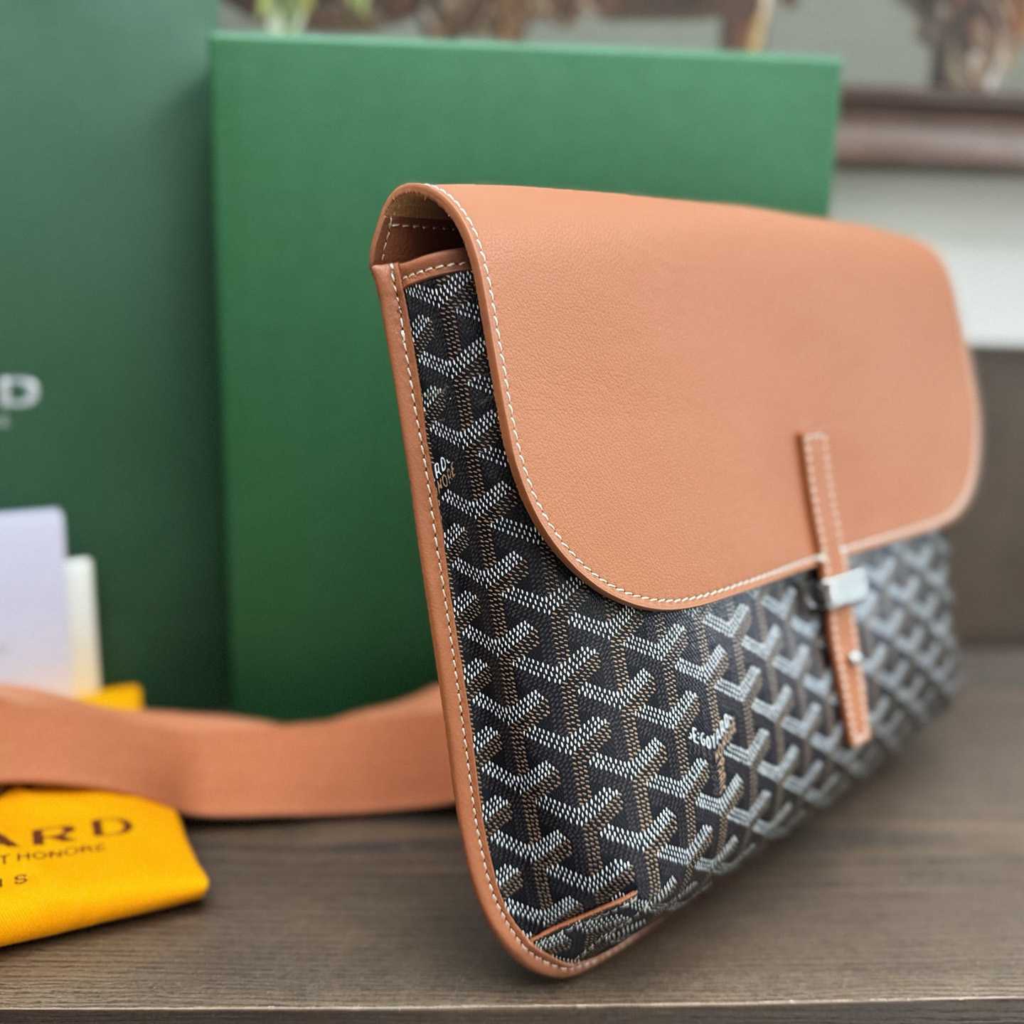 Goyard Coursier Messenger Bag - DesignerGu