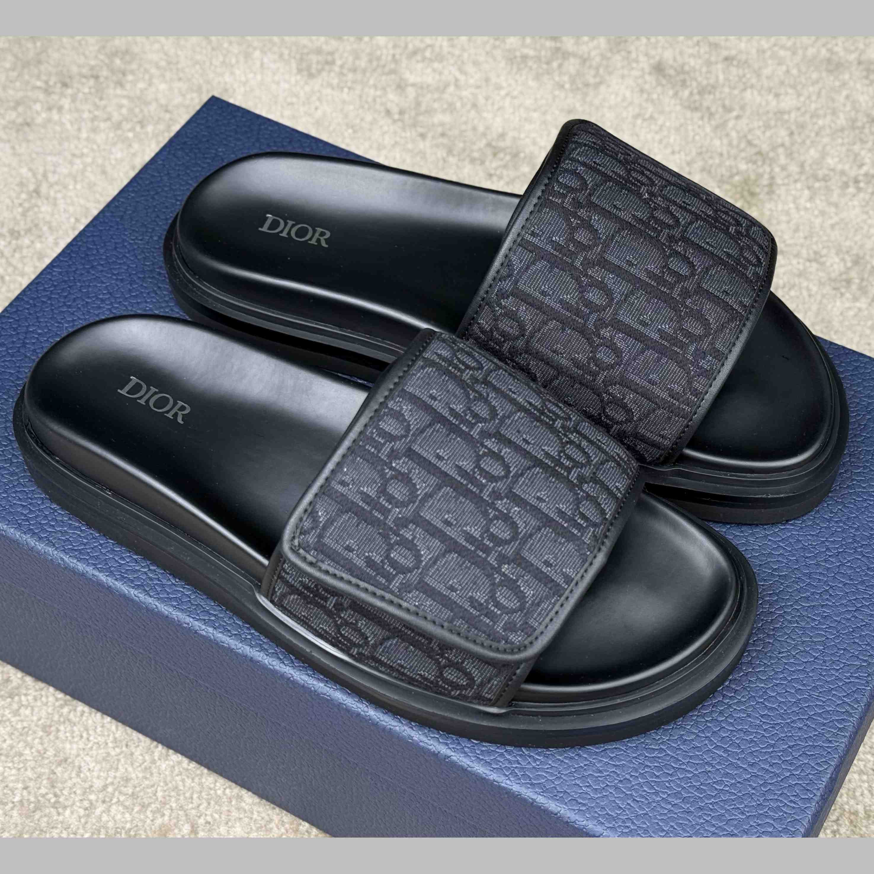 Dior Aqua Sandal  - DesignerGu