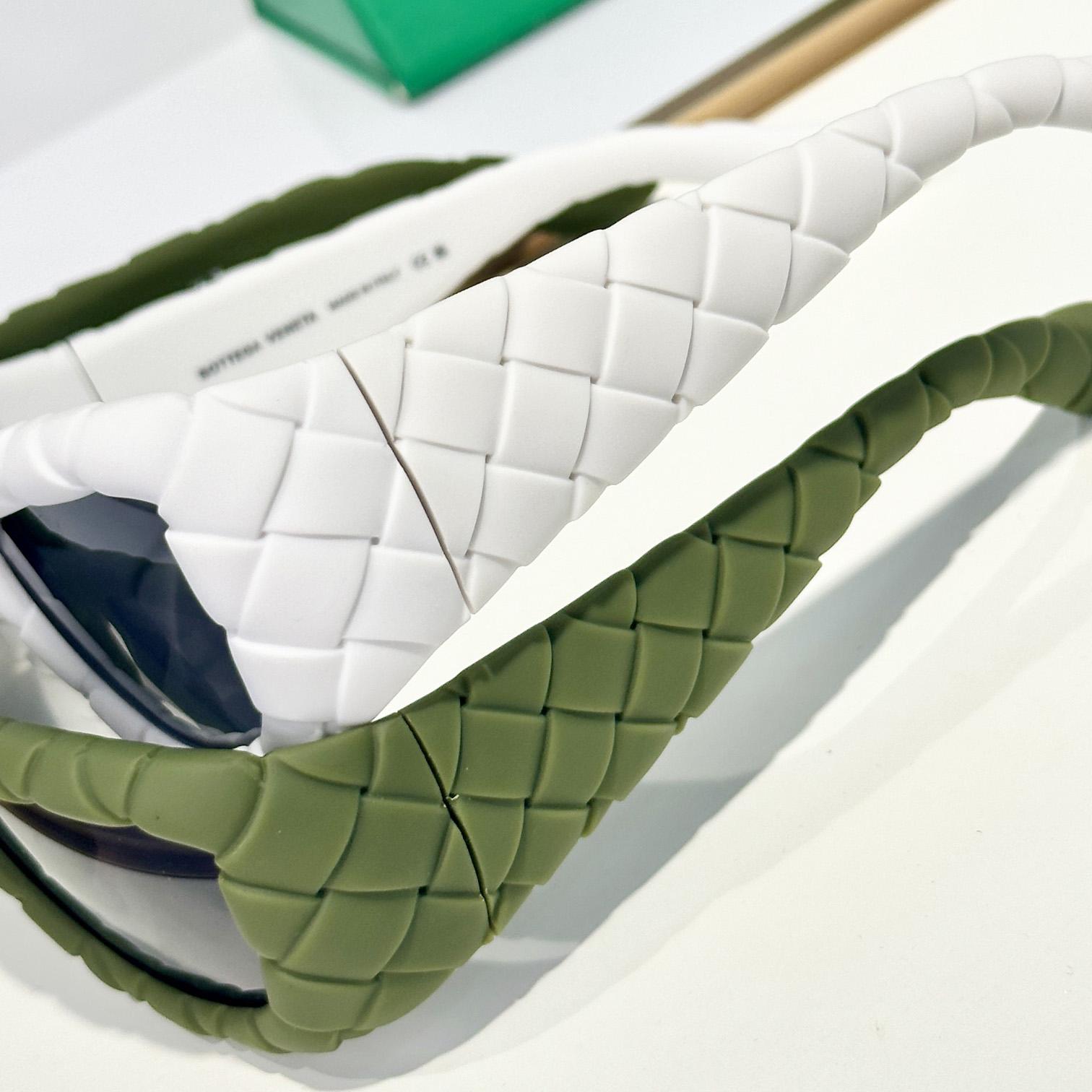 Bottega Veneta Intrecciato Rectangular Sunglasses   BV1303S - DesignerGu