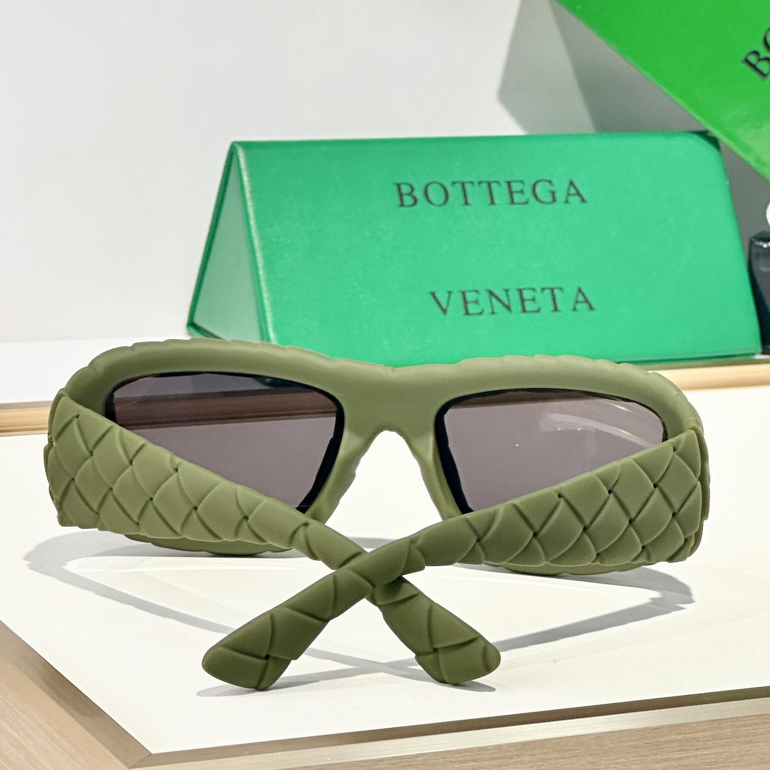 Bottega Veneta Intrecciato Rectangular Sunglasses   BV1303S - DesignerGu