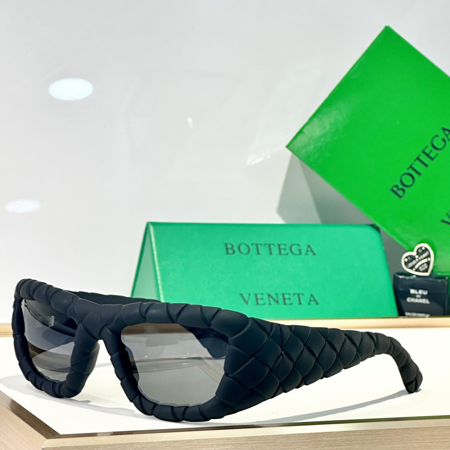 Bottega Veneta Intrecciato Rectangular Sunglasses   BV1303S - DesignerGu