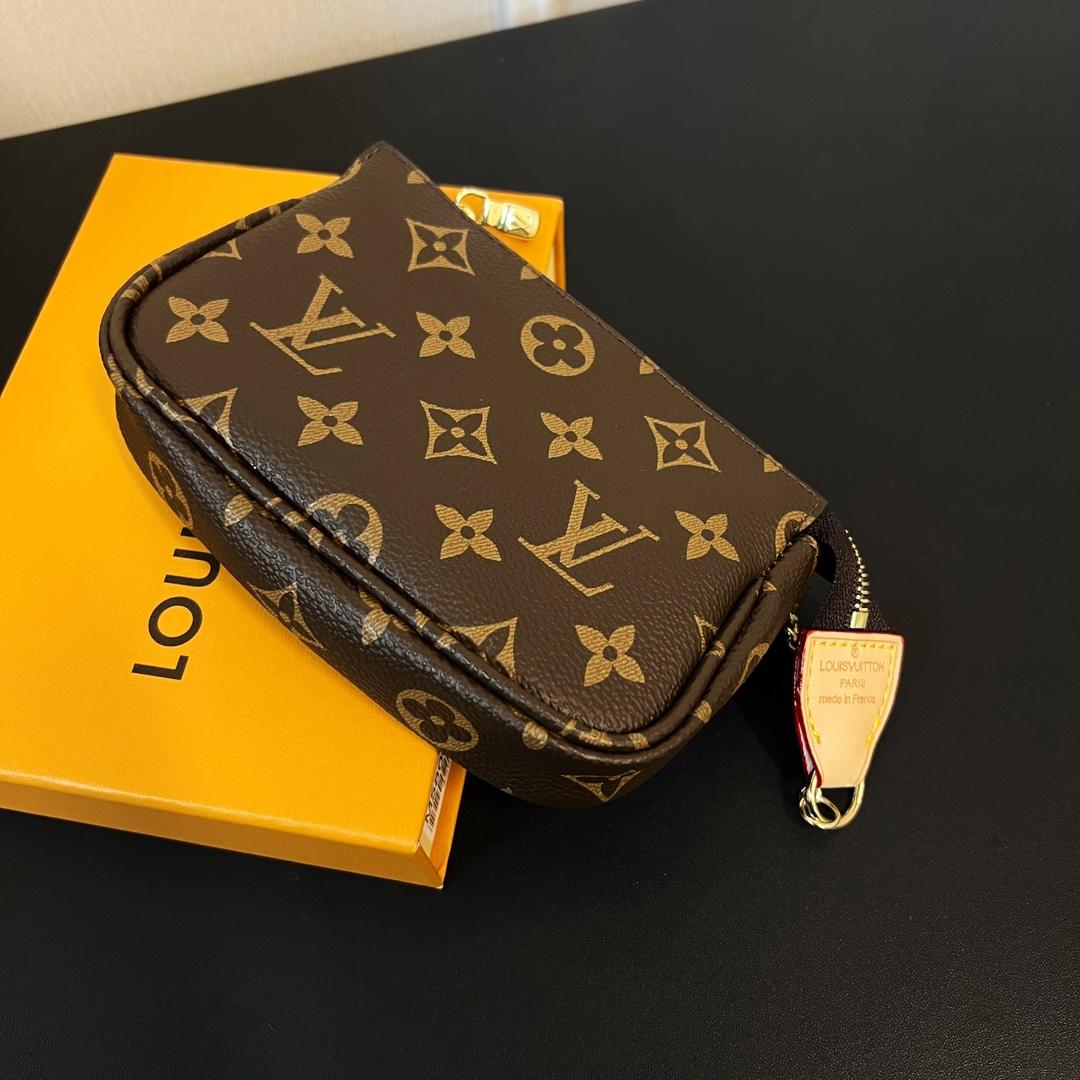 Louis Vuitton Mini Pochette Accessoires     - DesignerGu