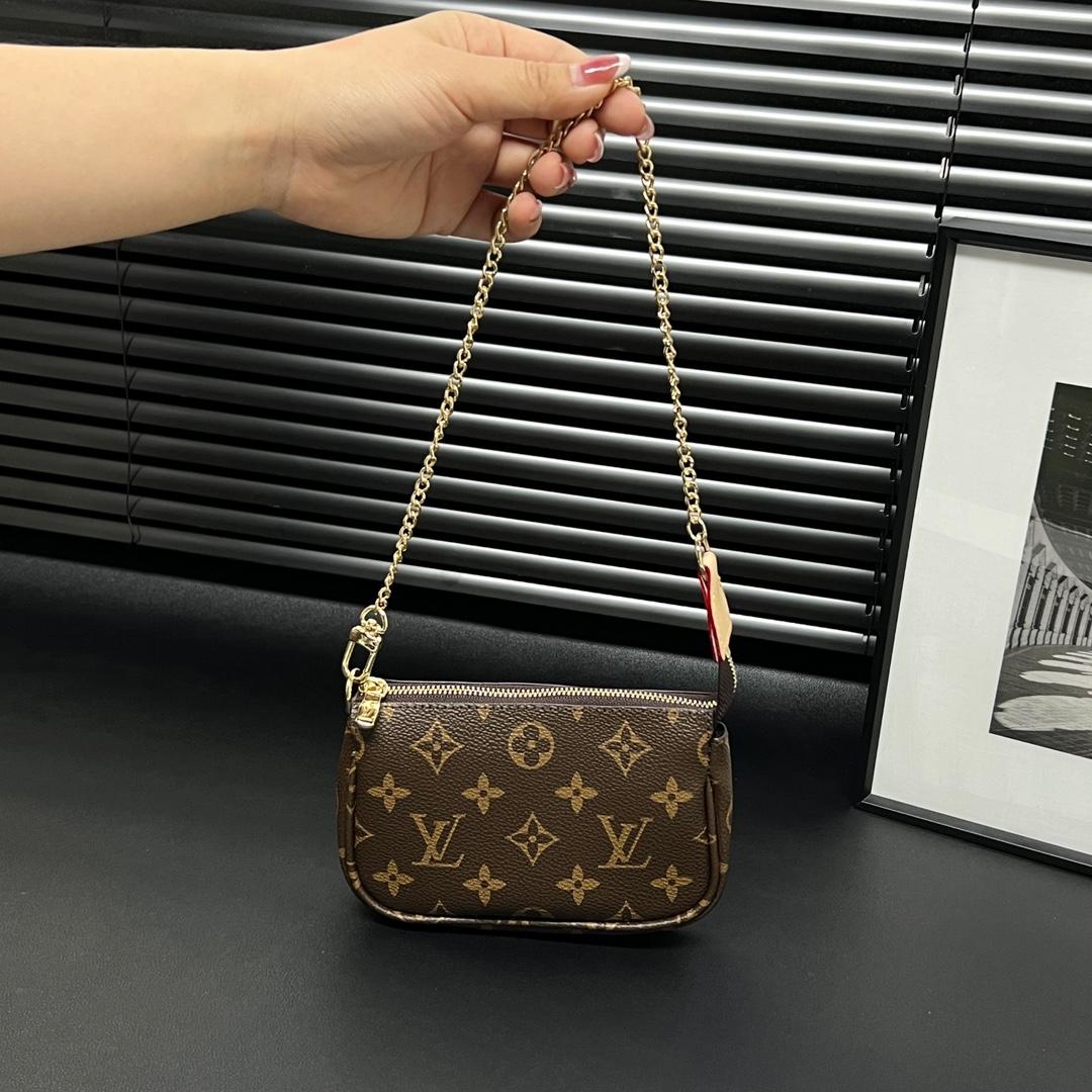 Louis Vuitton Mini Pochette Accessoires     - DesignerGu