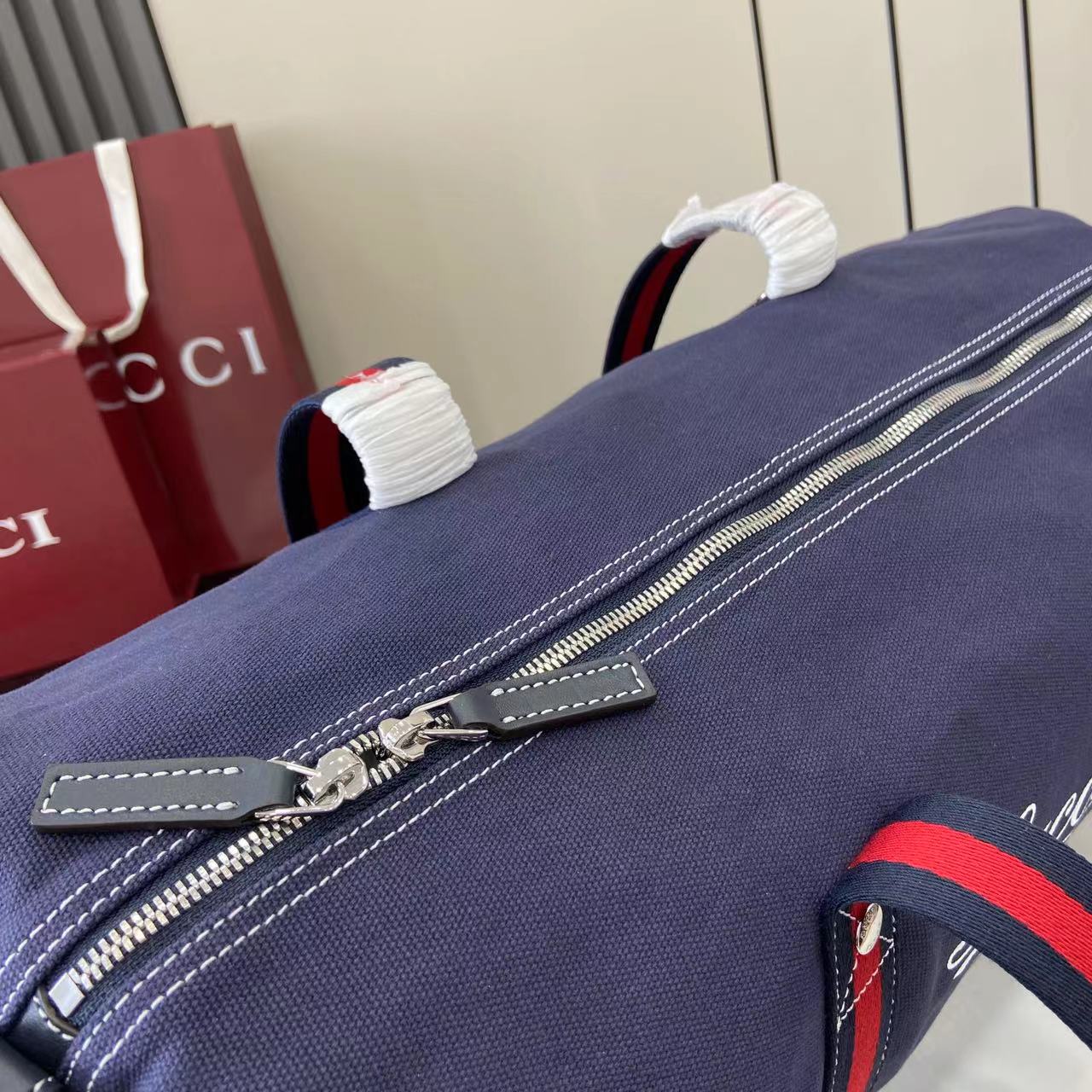 Gucci Large Printed Canvas Duffle Bag - DesignerGu