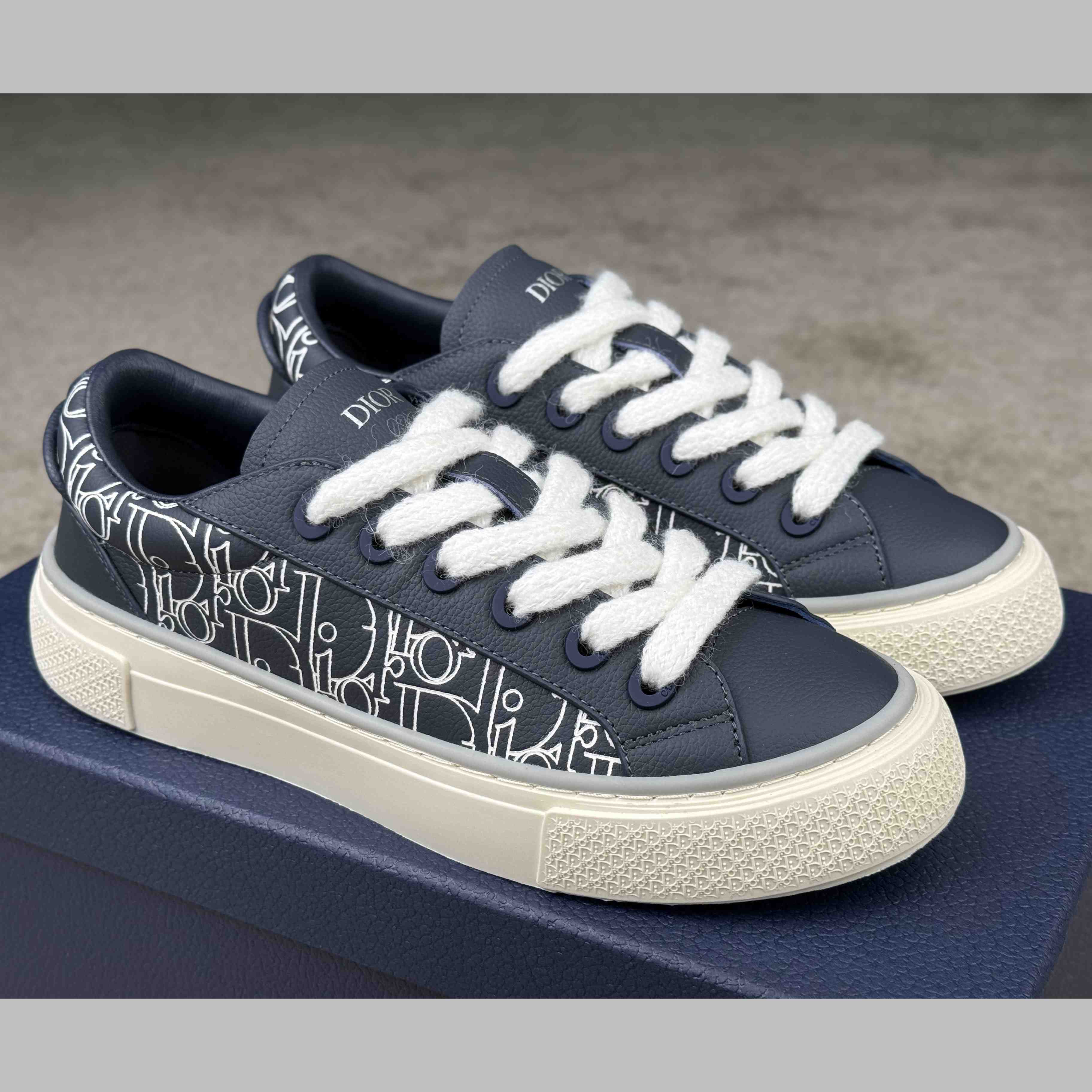 Dior B33 Spin Sneaker  - DesignerGu